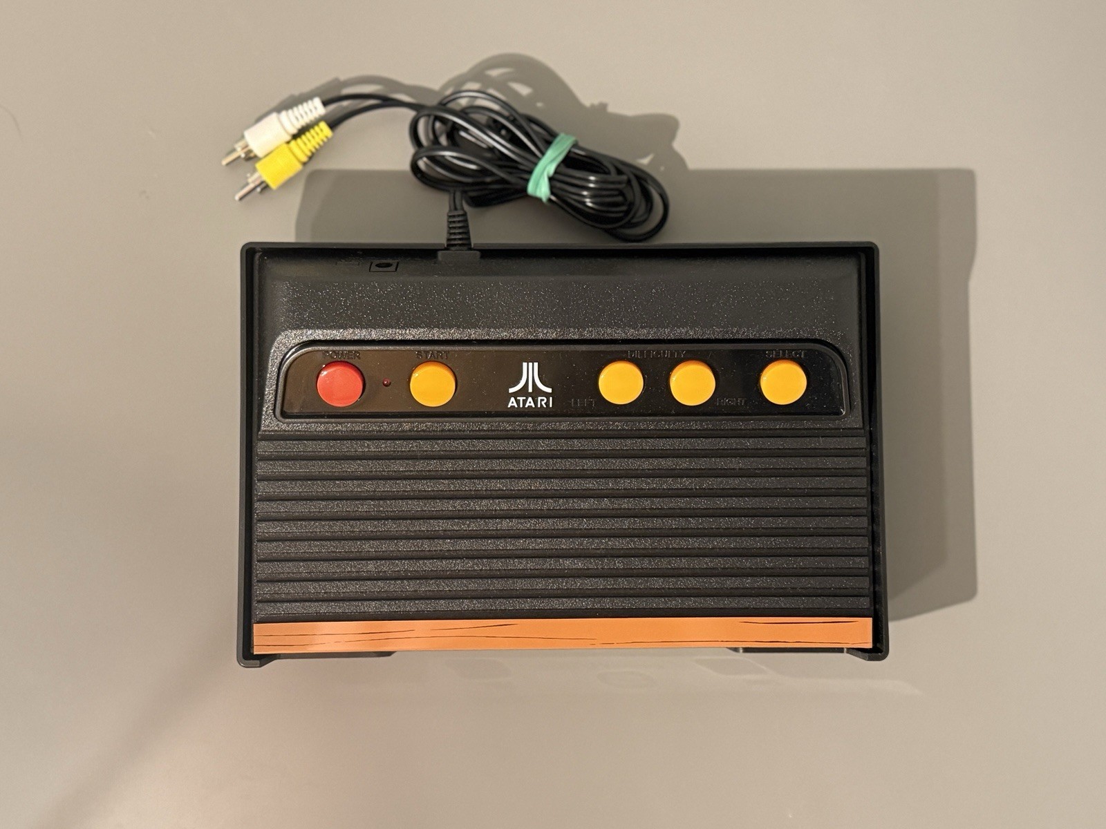 ATARI Flashback 7 Built In 101 Games – Console, Wireless Controllers – Tested