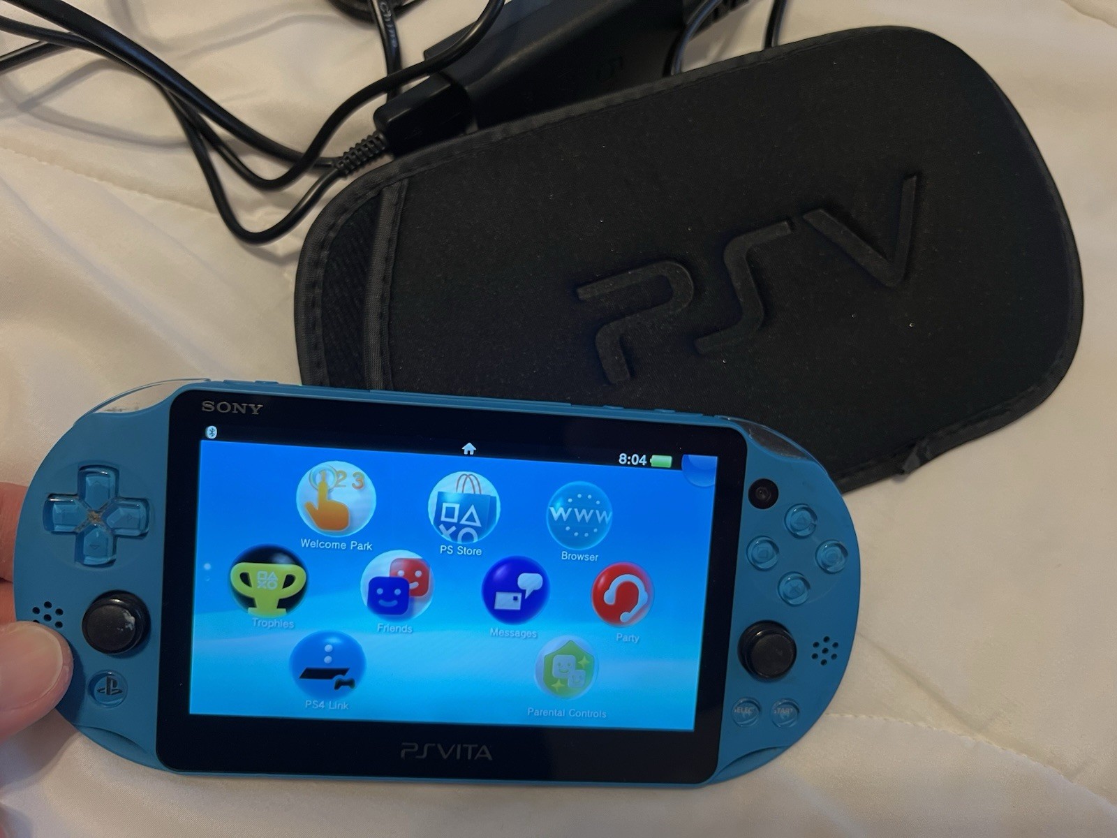 🌊 PS VITA 2000 AQUA BLUE VIBRANT COLOR WITH MINTY CLEAN SCREEN 256GB Bundle 🌊