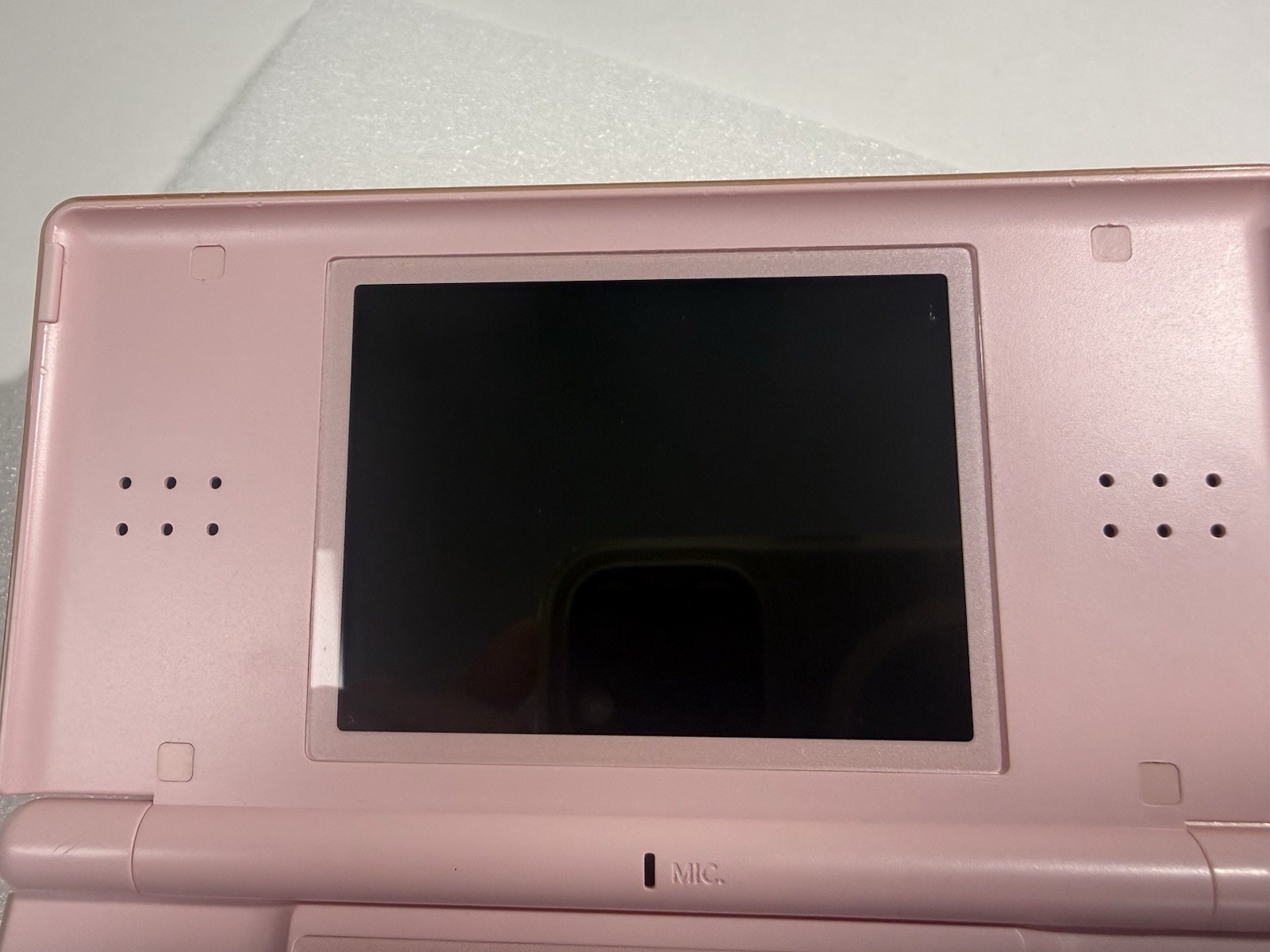 Nintendo DS Lite Console USG-001 w/charger – Coral Pink – GBA GOOD CLEAN TESTED