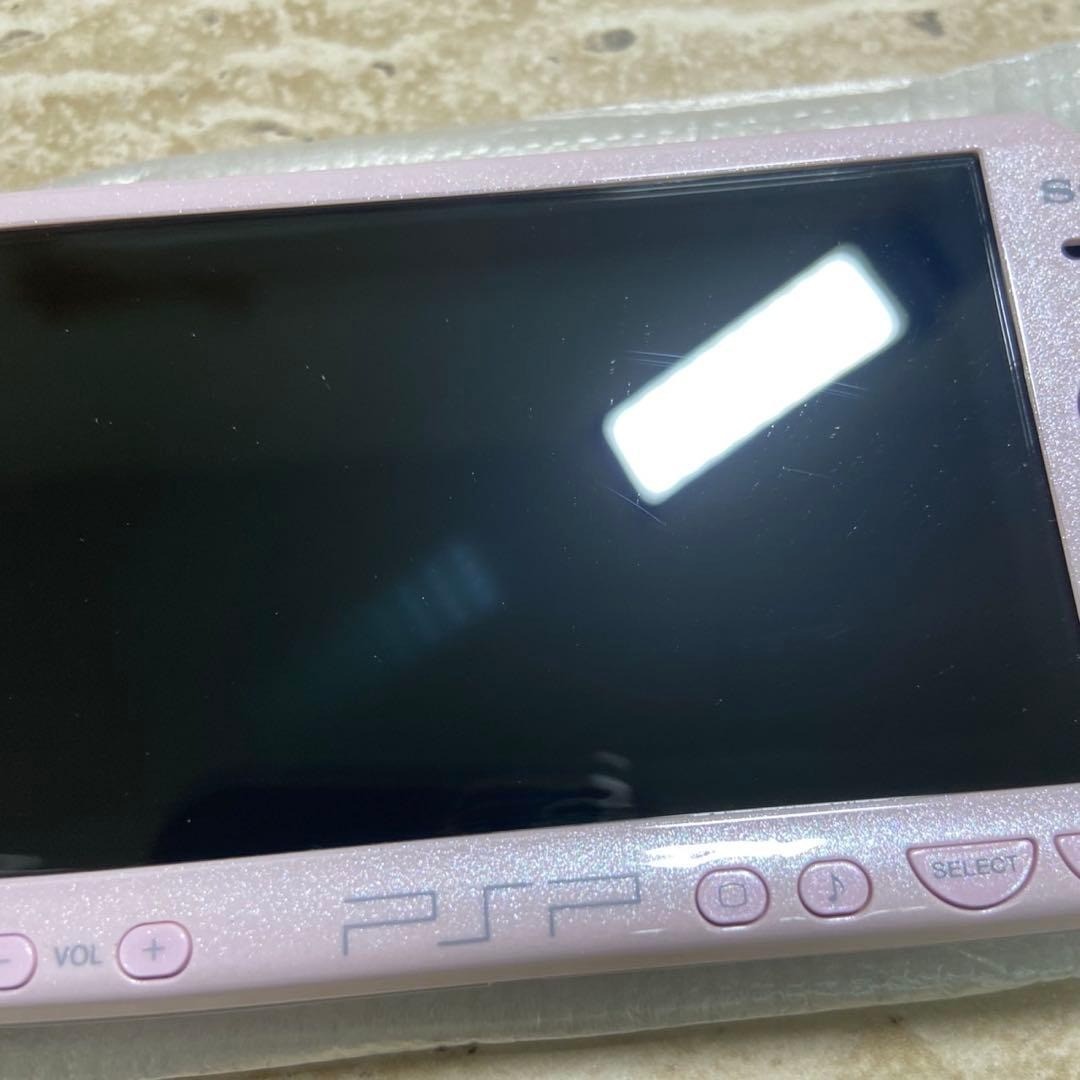 Sony PSP 2000 Rose Pink Almost Unused Complete in Box 6758