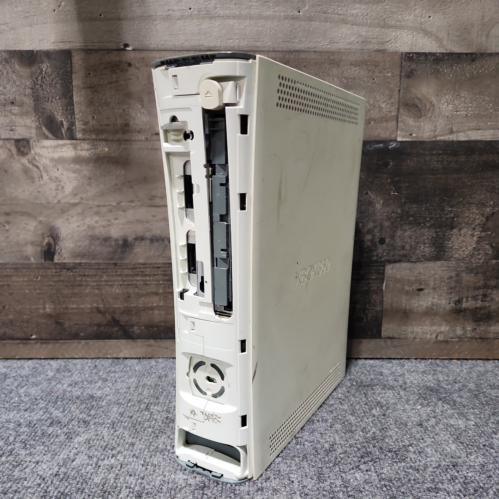 Microsoft Xbox 360 Console ONLY For Parts Turns On Has But RROD
