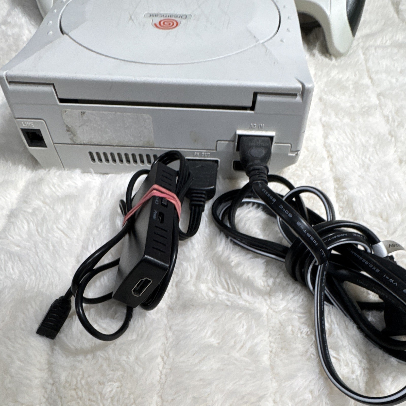 SEGA Dreamcast HKT-3020 Console White w/ Controllers, Memory Card, AV/HDMI