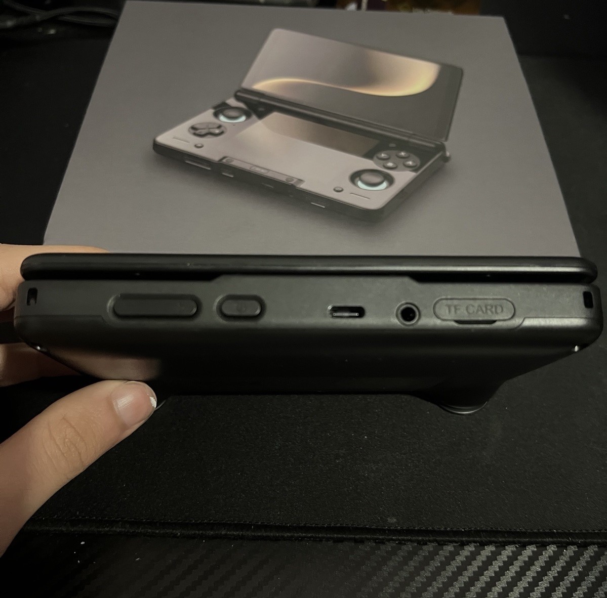 AYN Thor Android Handheld Gaming Console Max 16+ 1TB 1080p Wi-Fi USB-C Black