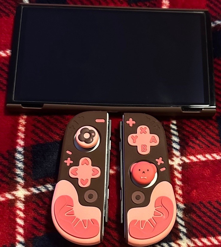 Nintendo Switch OLED Console White Joy-Con Wi-Fi USB-C