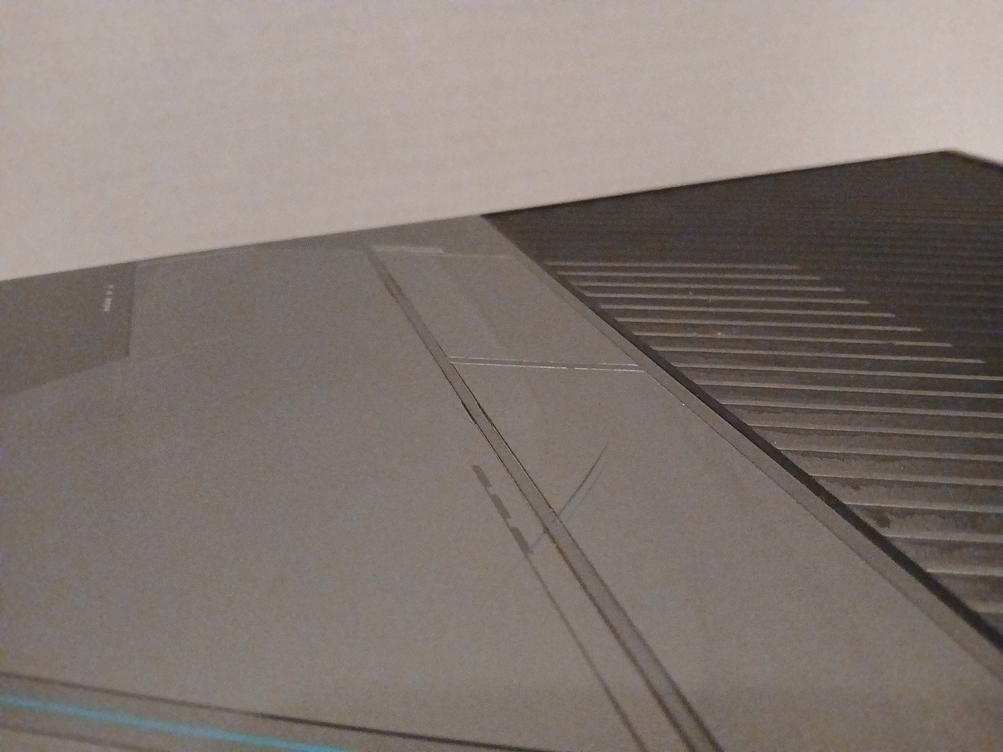 Microsoft Xbox One Halo 5: Guardians Limited Edition 1TB Black Silver Console