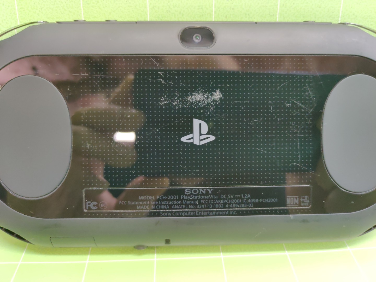 SONY PS Vita PCH-2001 Slim Black Wi-Fi- LCD -FW:3.65 -TESTED – WORKING –