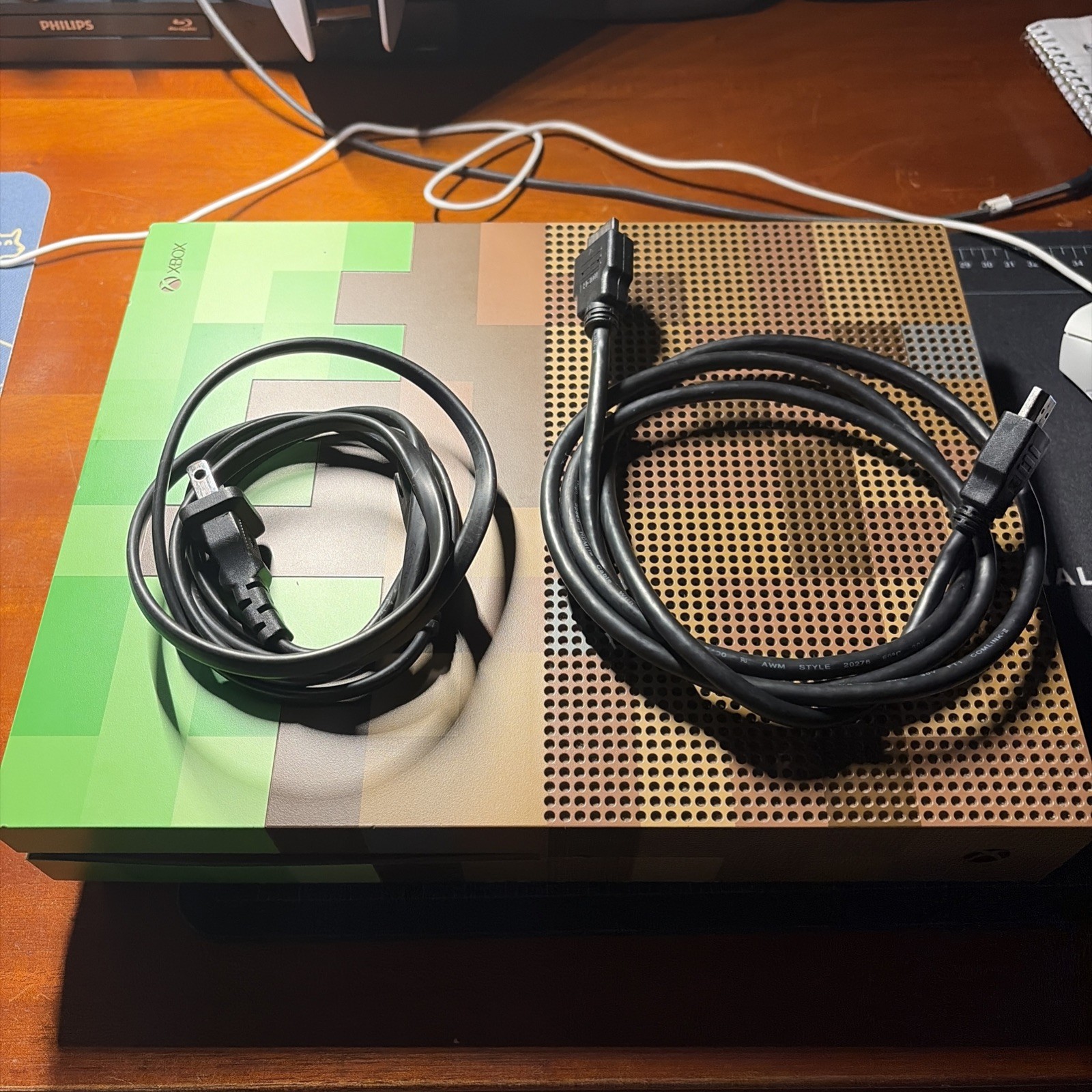 Microsoft Xbox One S Minecraft Limited Edition 1681 1TB Green Brown Console