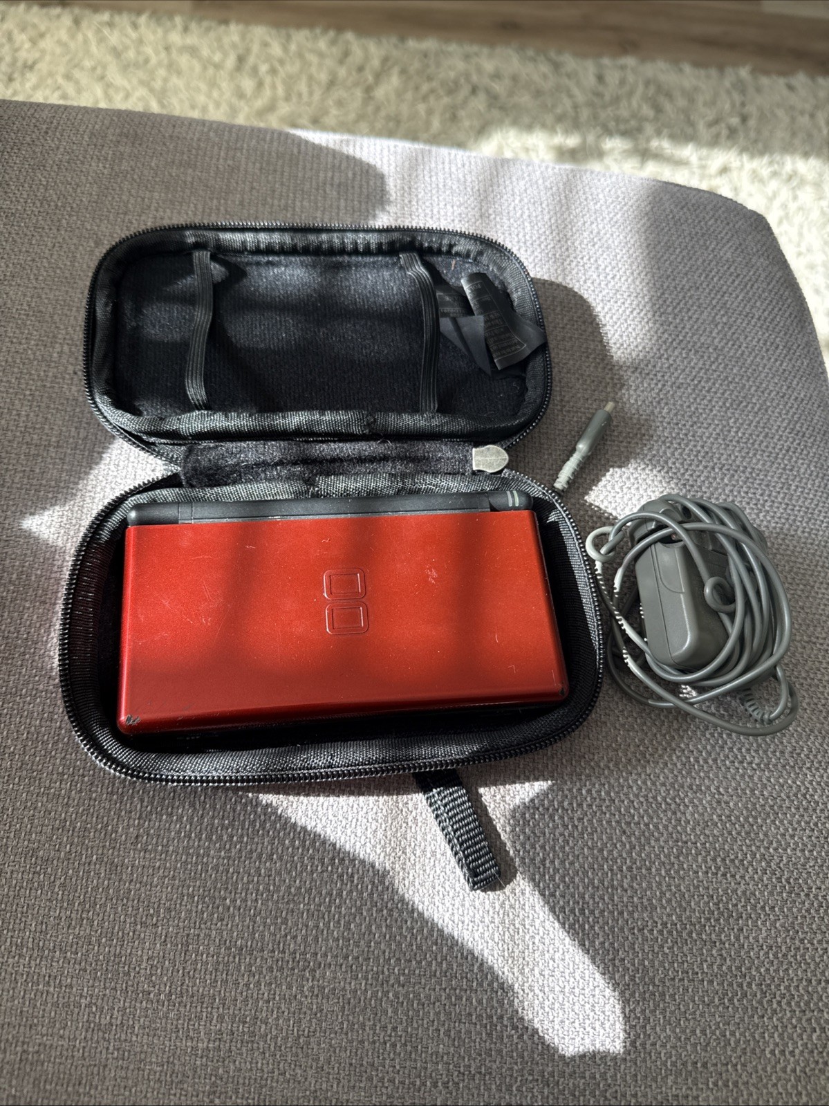 Nintendo DS Lite Model USG-001 Red Handheld Game Console Bundle w/ Charger