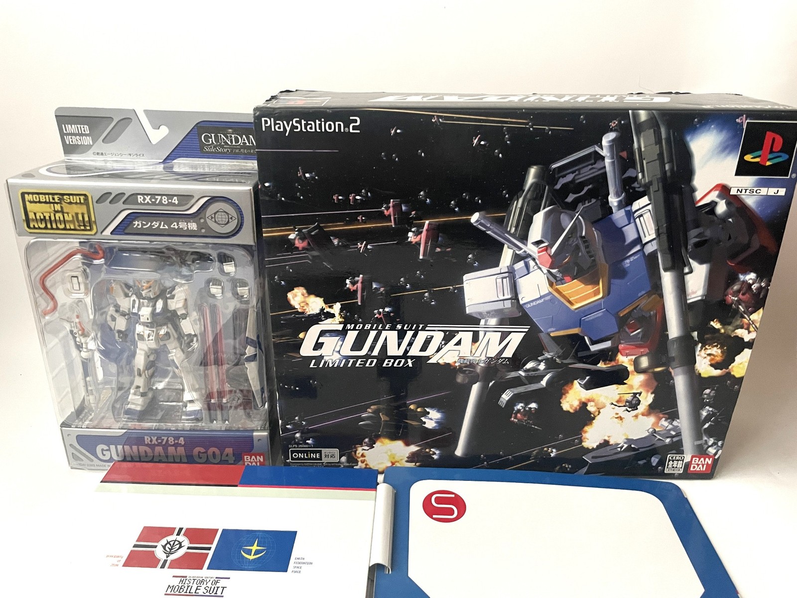 Bandai Playtation 2 Mobile Suit Gundam Limited Box Game & Gundam G04 Figure Set