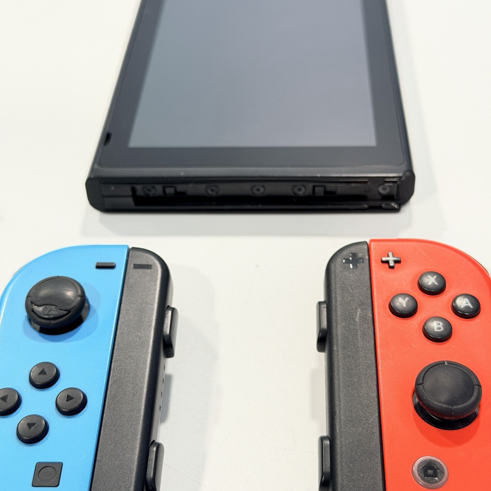 Nintendo Switch Console Neon Blue/Red Joy-Con Lot Won’t Charge Parts Only