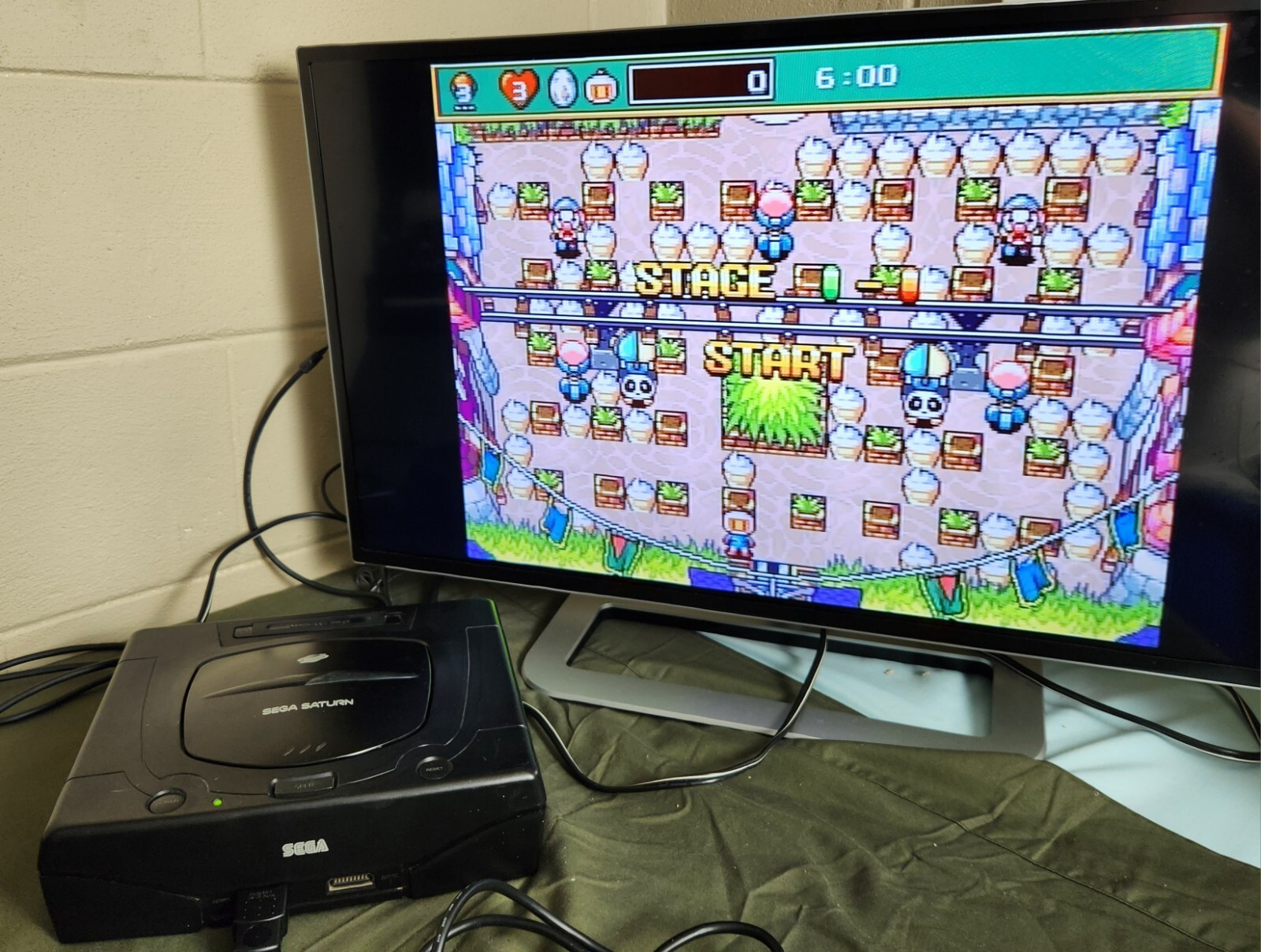 SEGA Saturn Console MK-80000A With Complete Saturn Bomber Man Tested & More!