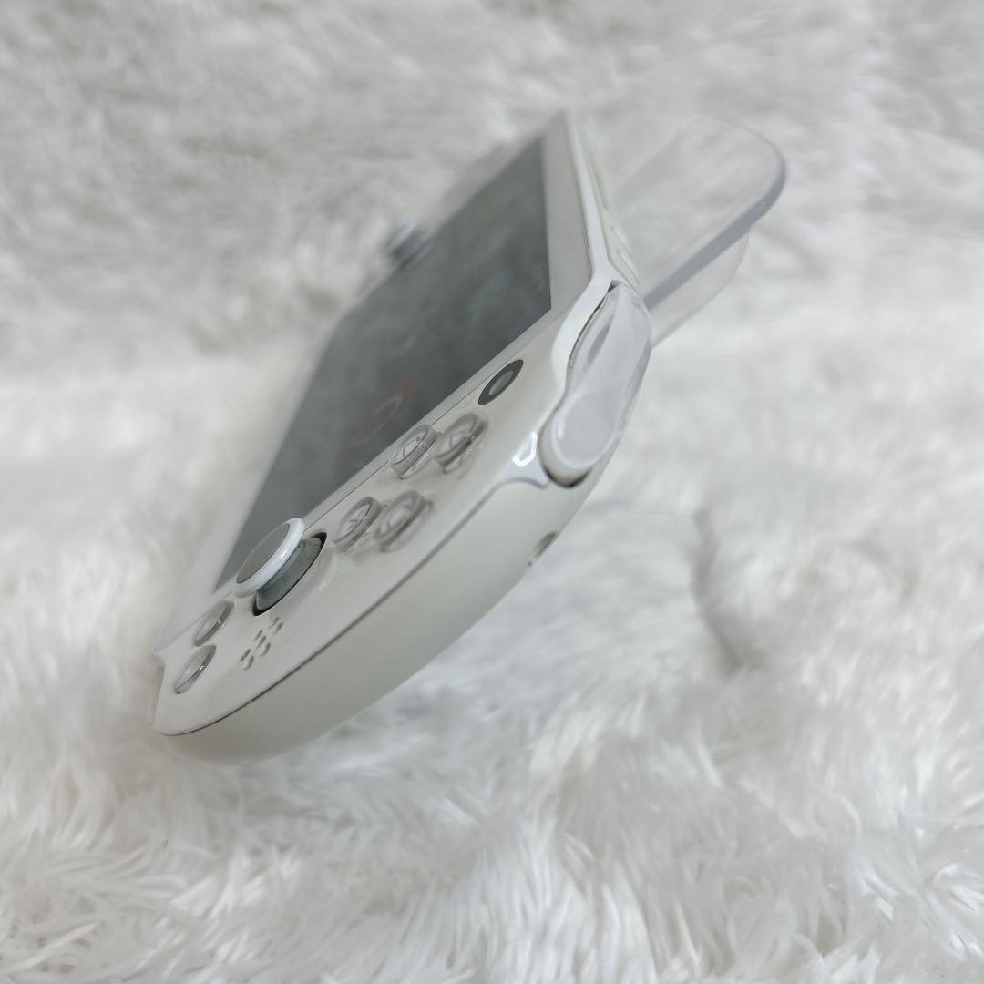 Excellent SONY PS Vita PCH-2000 Console White Tested