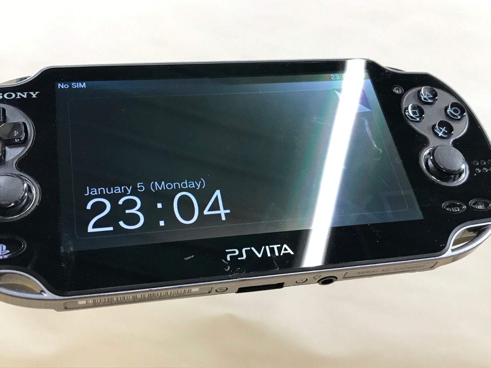 PS Vita PCH-1000 CRYSTAL BLACK Console Japan – With Defects GE1740