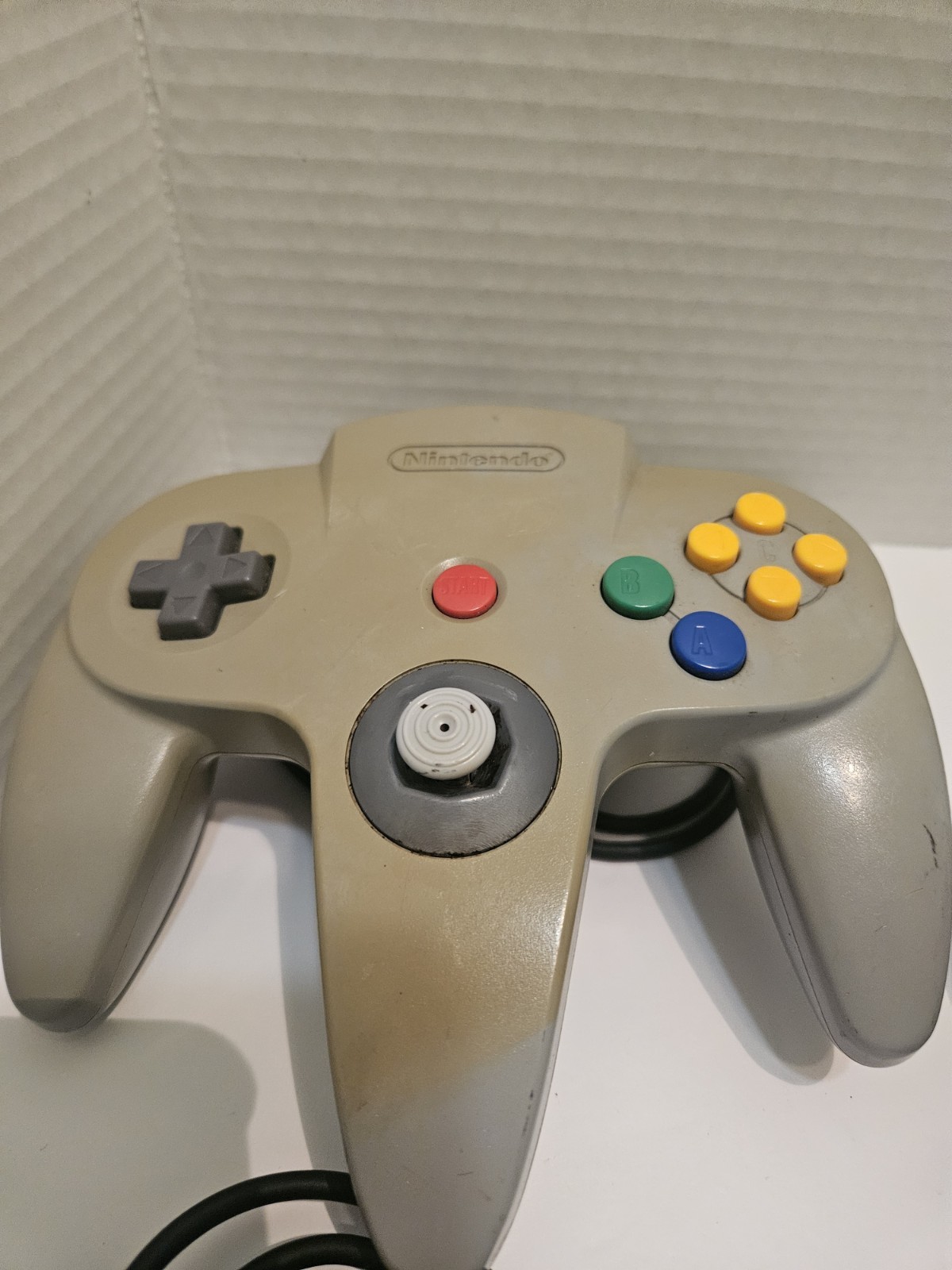 Nintendo 64 Gray Console with Two Controllers, TremorPak, Power Cord/No AV Cable
