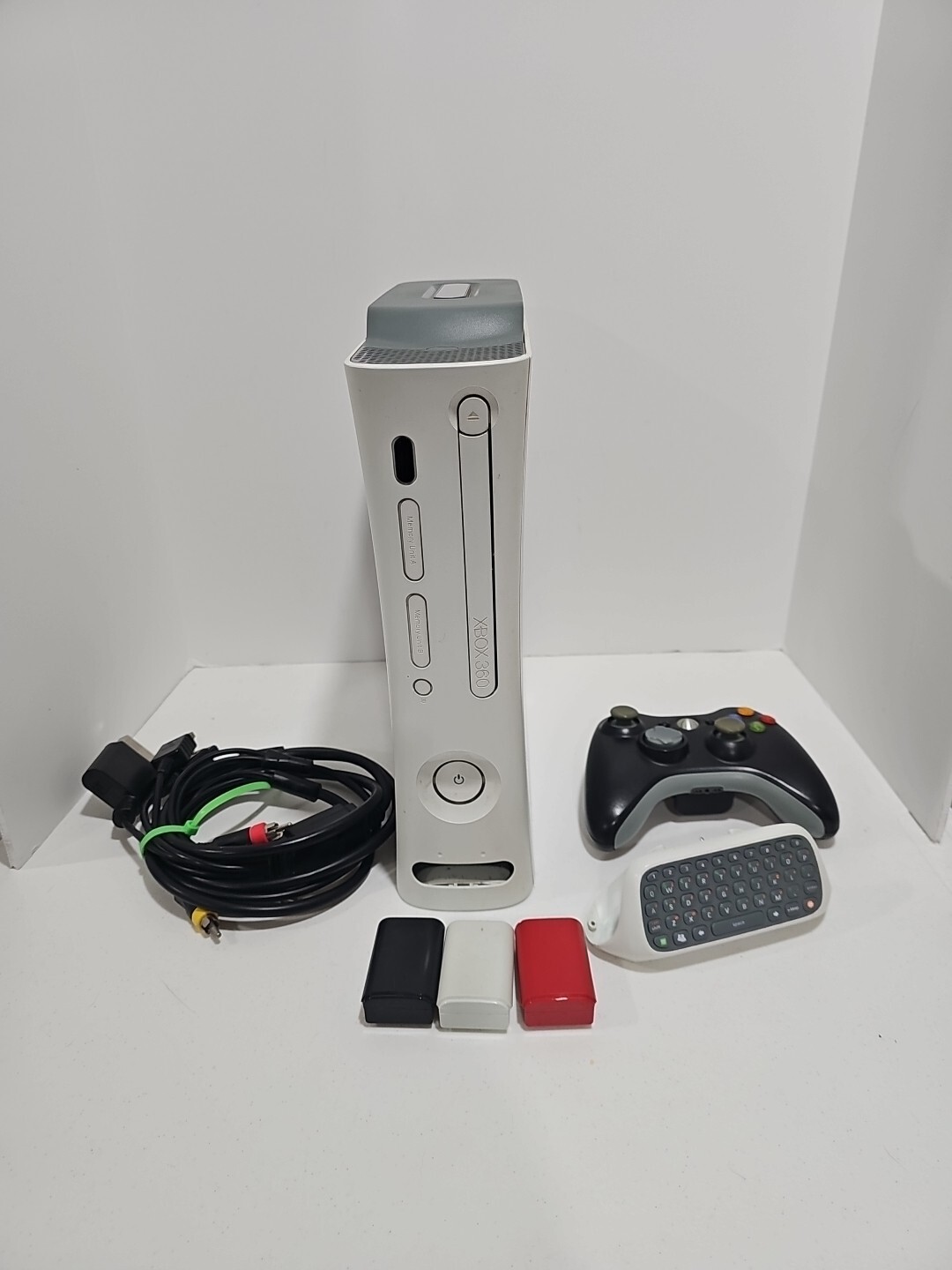 Microsoft Xbox 360 Pro 20GB Console – Matte White- NOT WORKING PARTS ONLY