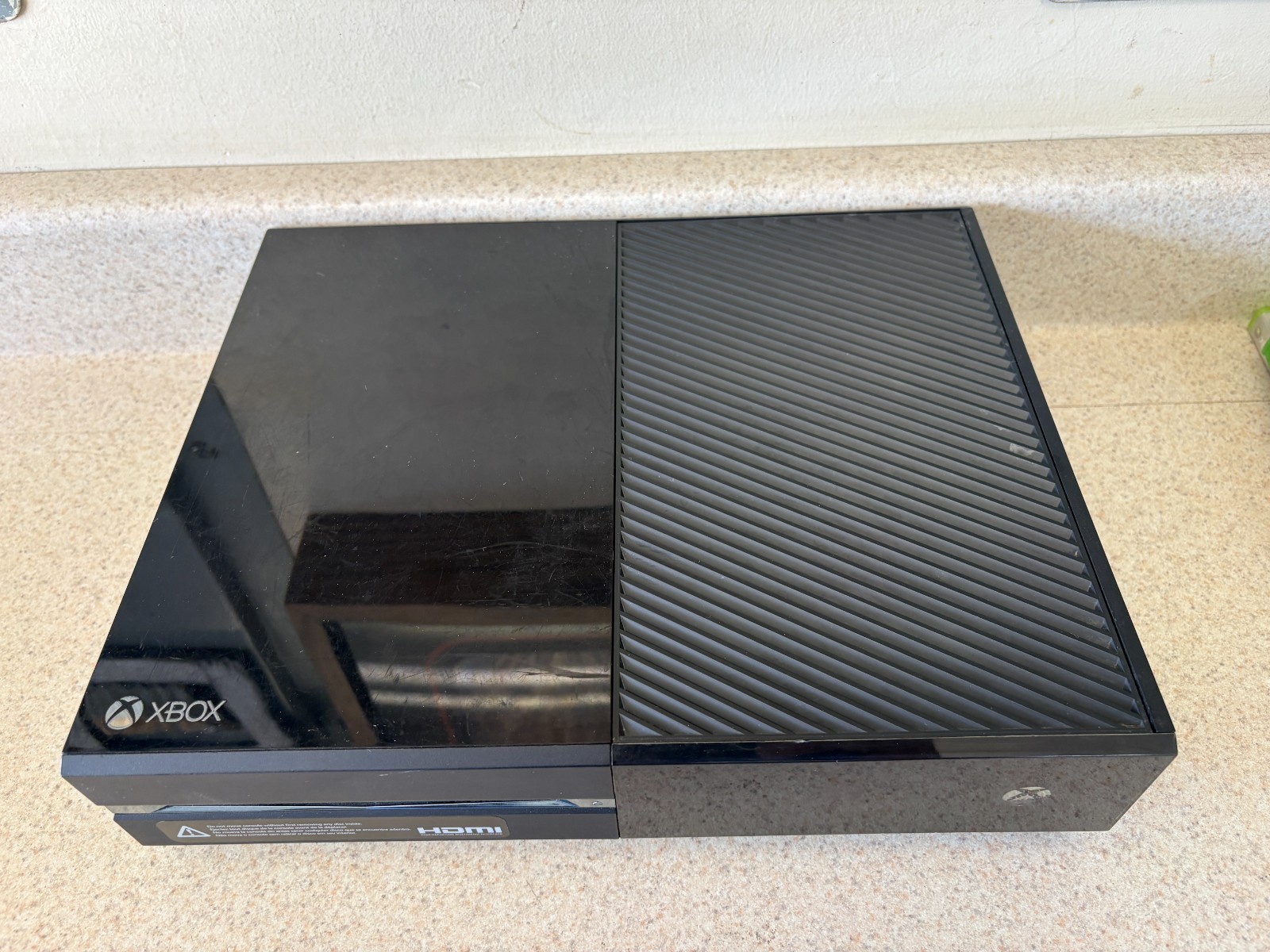 Microsoft Xbox One 500 GB Black Console 1540 w/ Controller & 4 Games