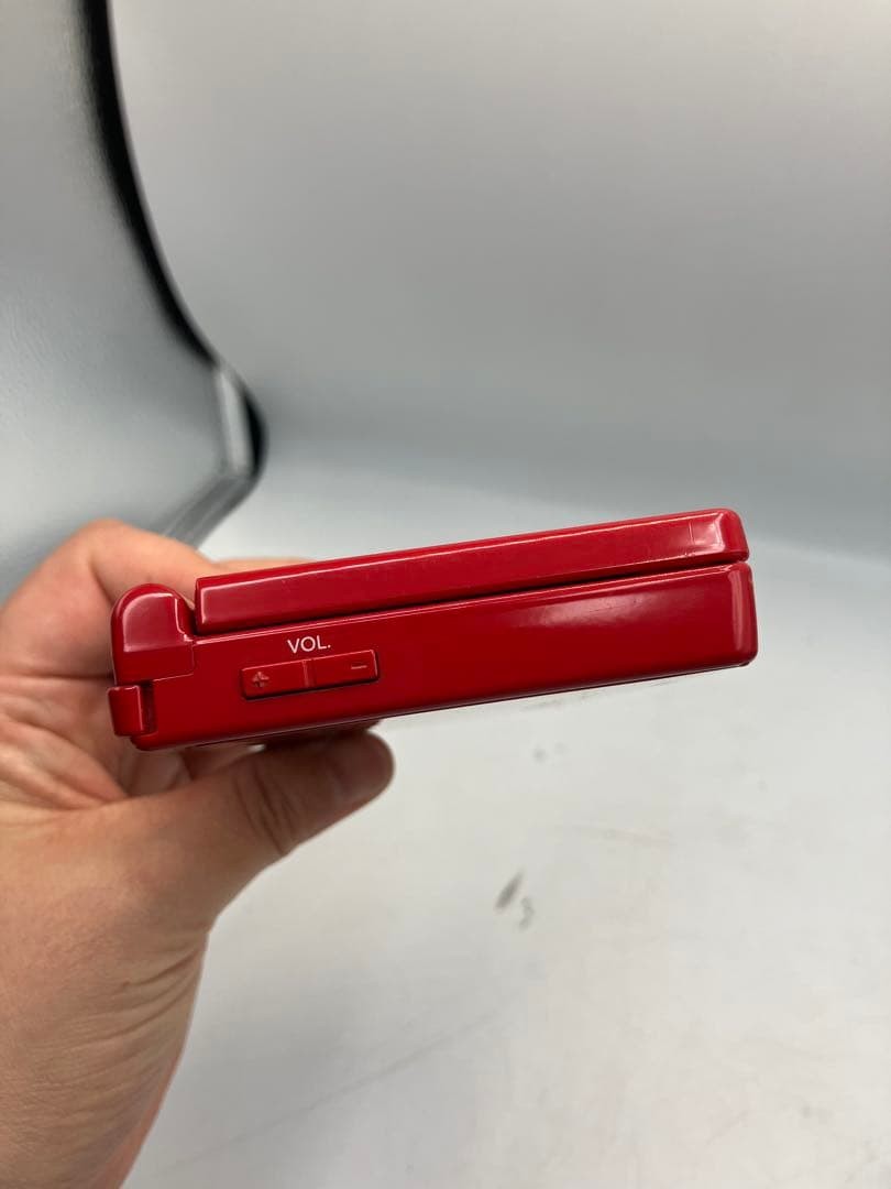 ② Nintendo DSi Red Console [Charger not included]