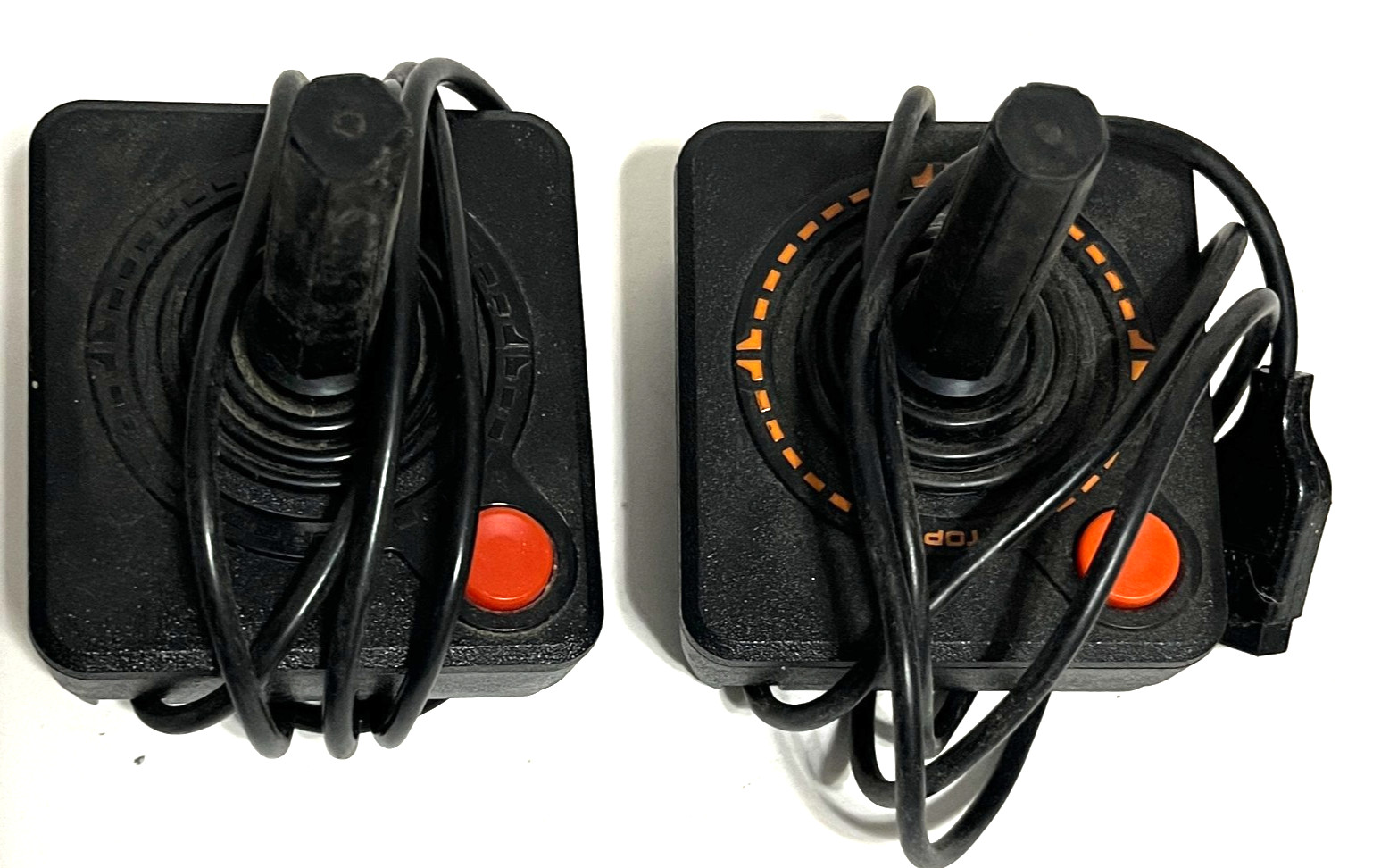 ATARI CX-2600 Console «Bundle» Controllers 32x Games Binders Joysticks UNTESTED