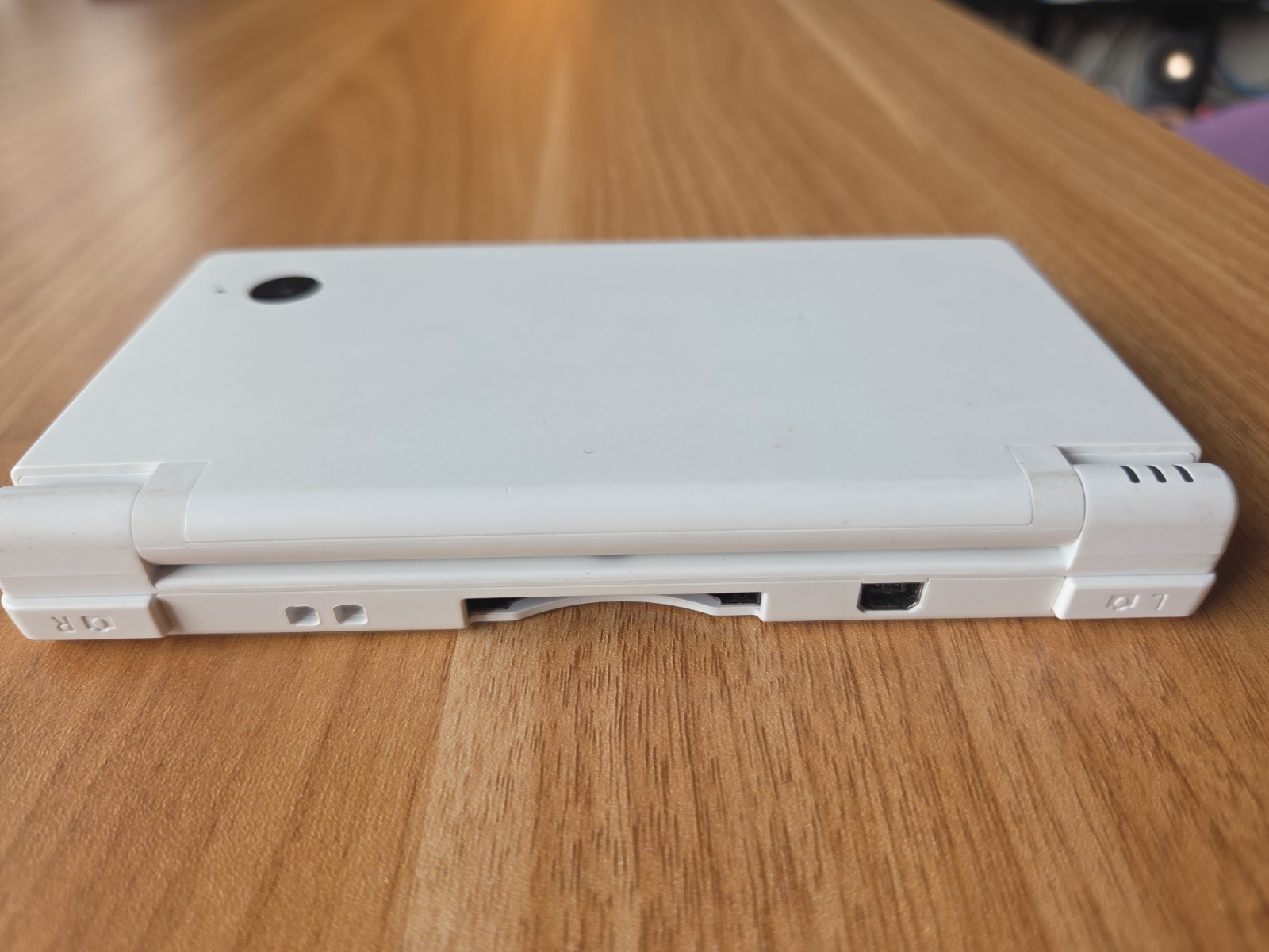 Nintendo DSi Console White TWL-001 Japan Tested Working w/ Charger