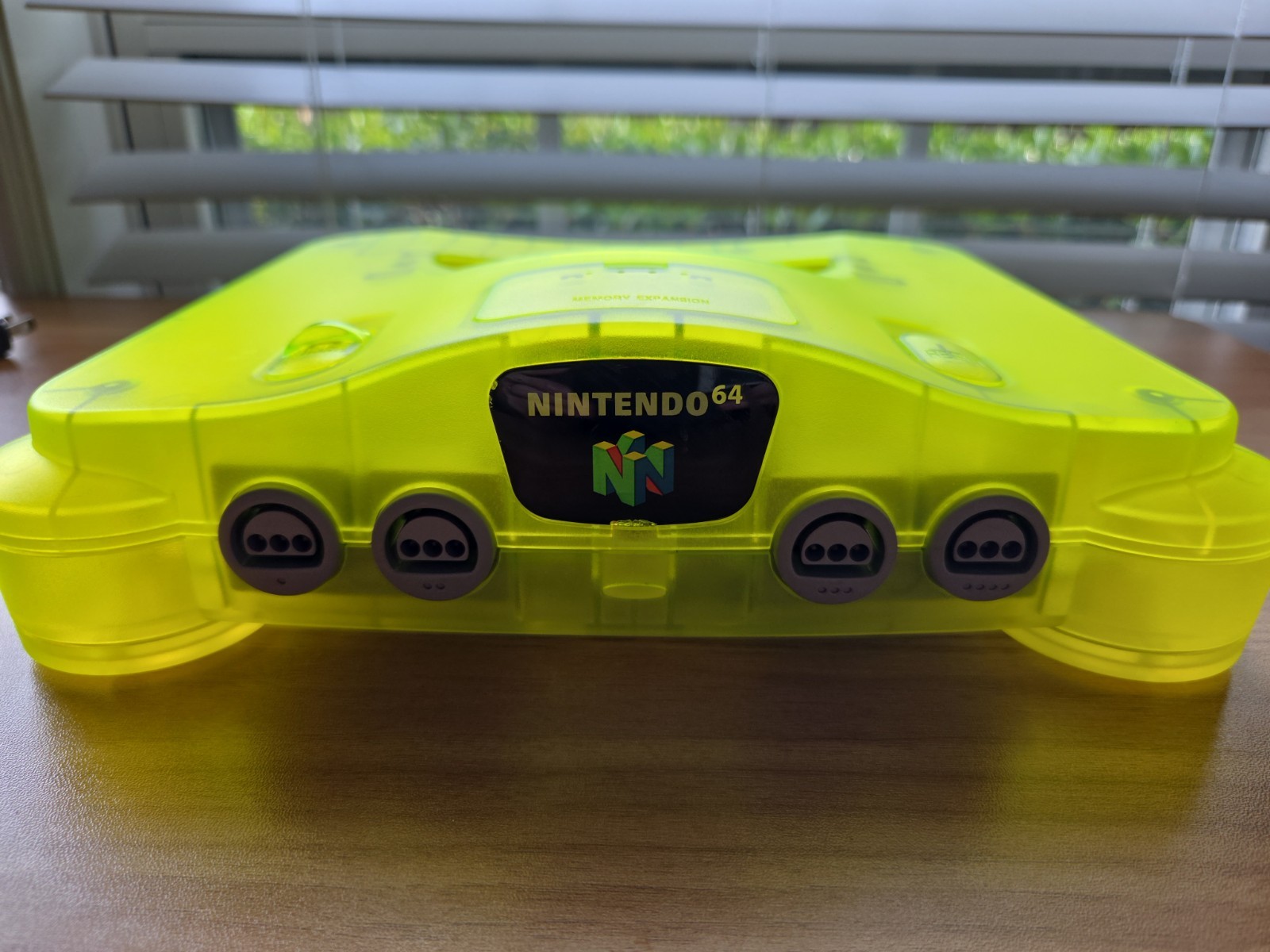 N64 Nintendo 64 clear Yellow / green Funtastic Console Re-Shelled Region Free