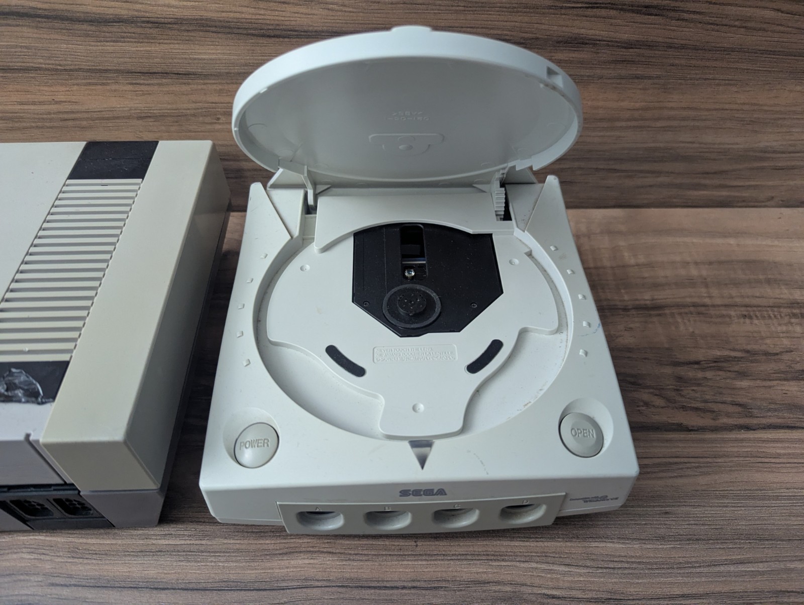 Console Lot For Parts or Repair – SEGA Dreamcast, Nintendo NES, PlayStation 1