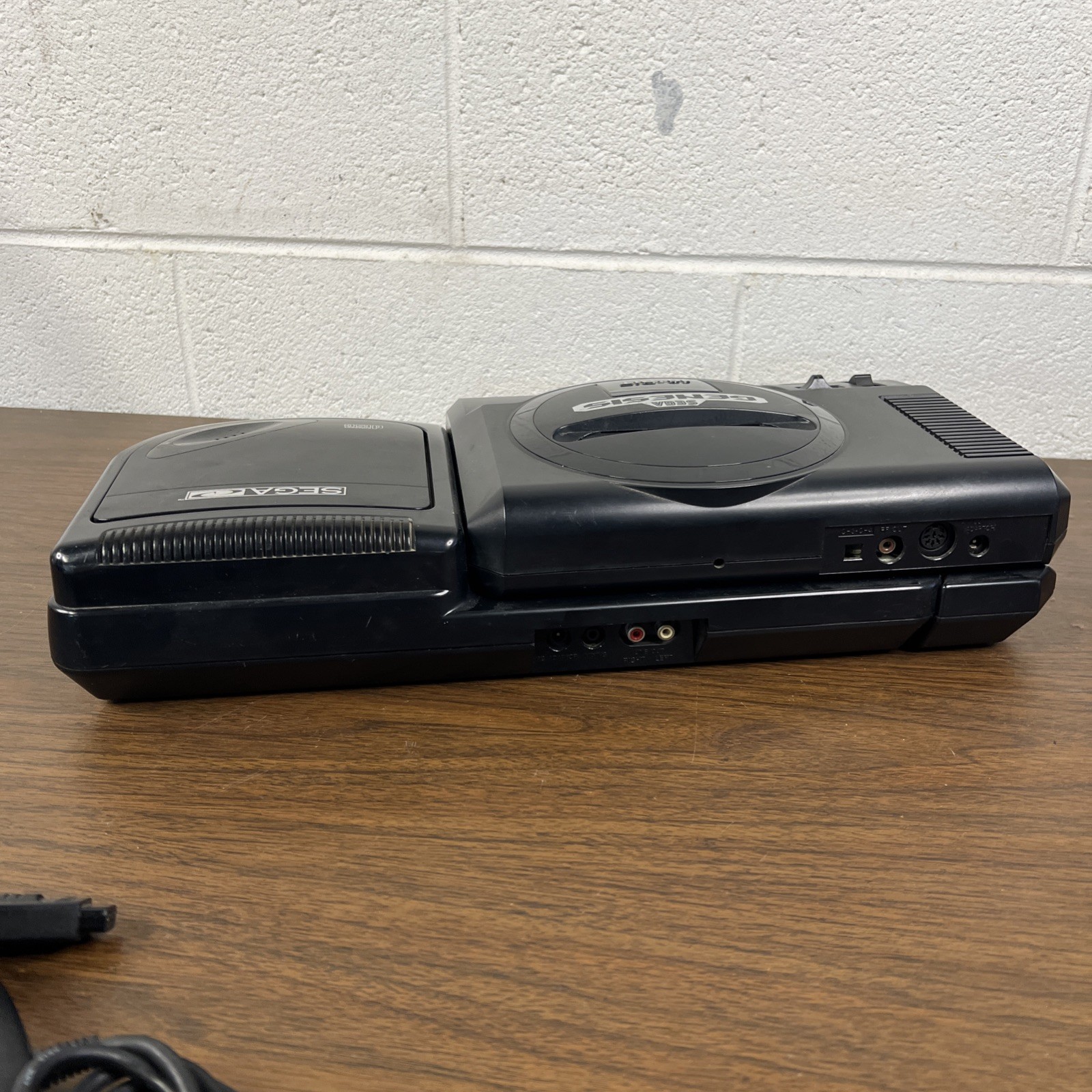 SEGA Genesis Model 1 1601 SEGA CD Model 2 MK-4102 2 Controllers Working NO CORDS