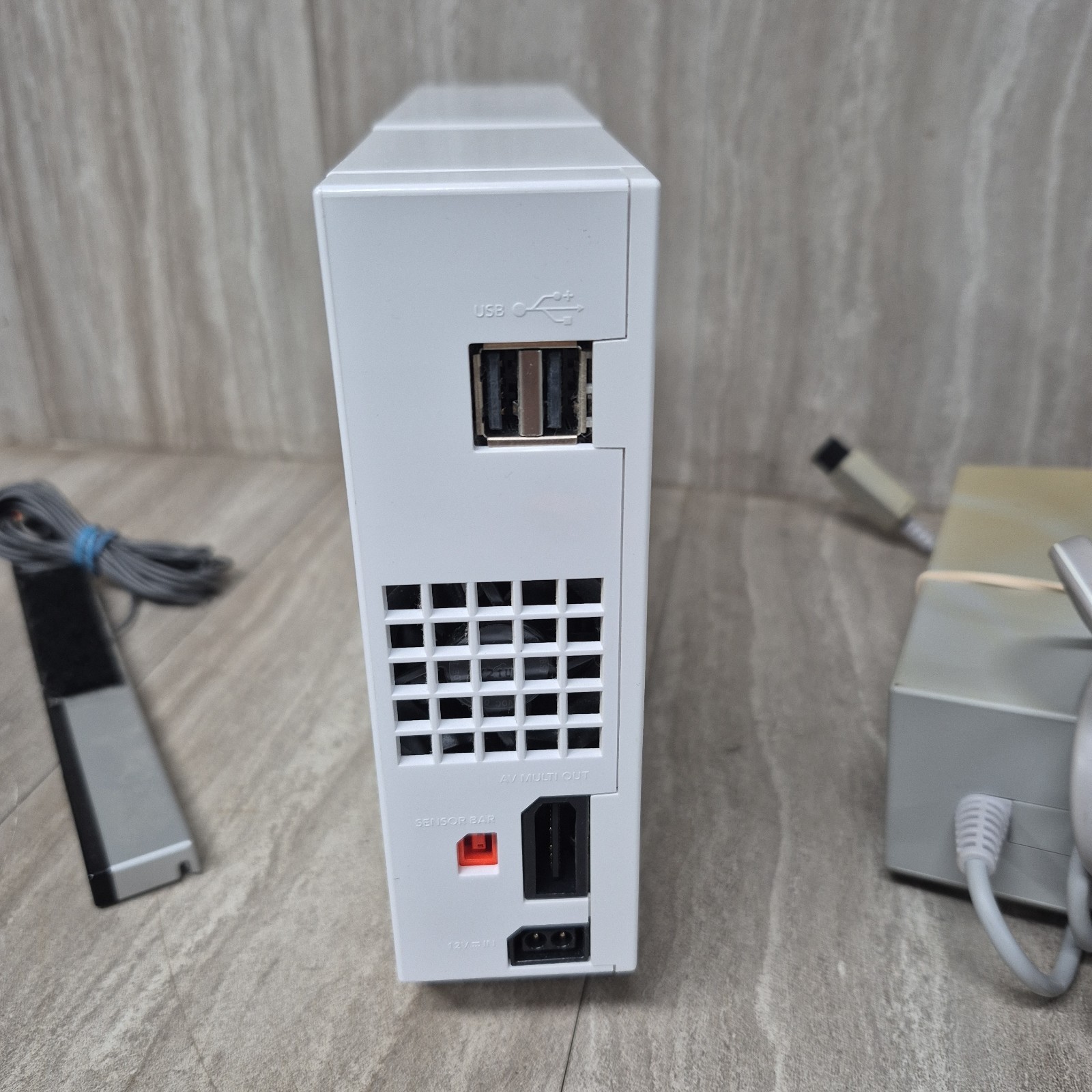 Nintendo Wii White Console No. RVL-001, Tested and Works Great Console & Cables