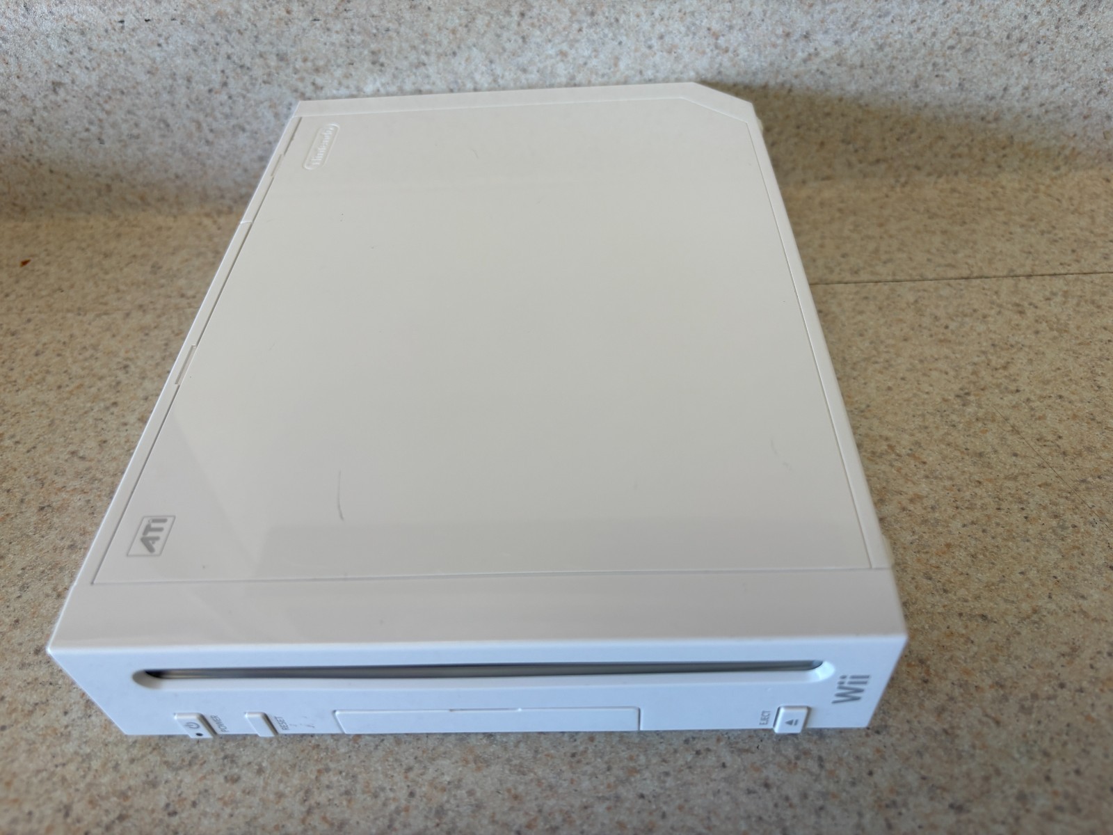Nintendo Wii Bundle w/ Controllers, 3 Games, Super Mario Bros.