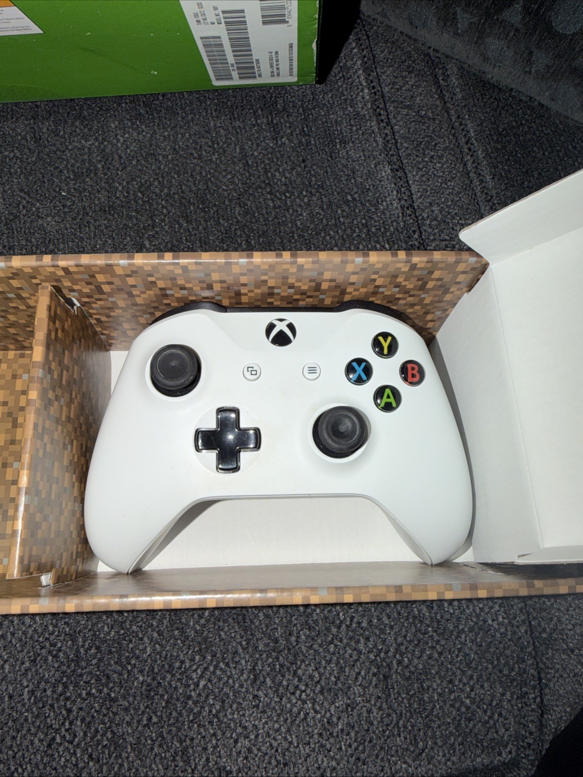 Microsoft Xbox One S 500GB Console Gaming System White 1681 W/ Box