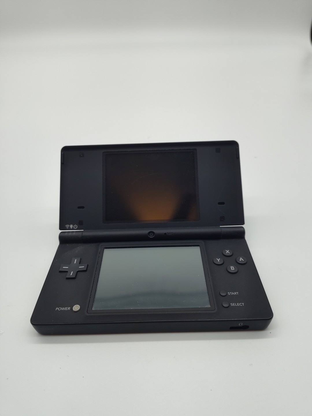 Nintendo DSi Game Console Only No Stylus TESTED AND WORKING/ Has Yellowed Screen