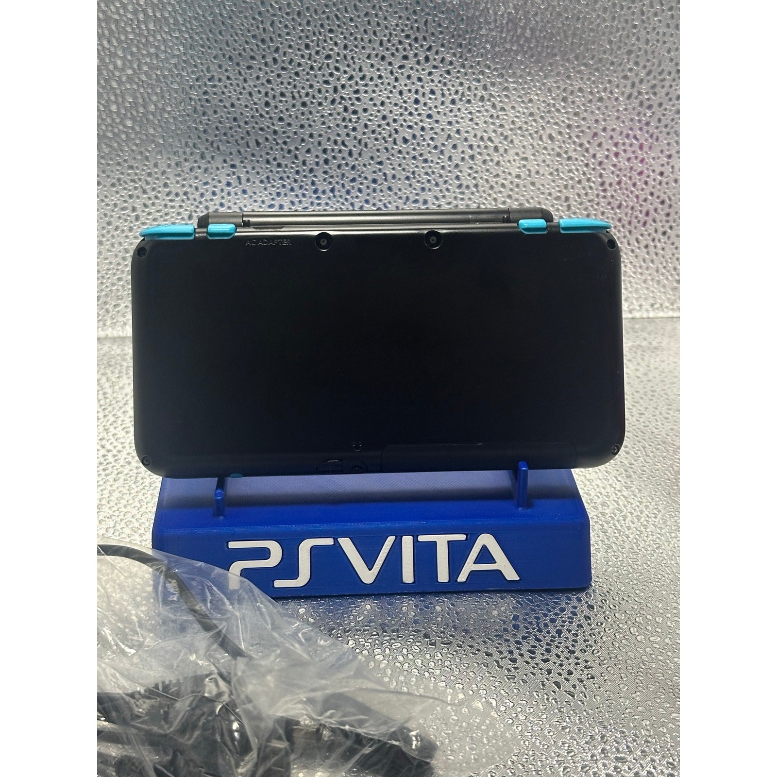 nintendo 2DS xl US region w/usb charger excellent condition
