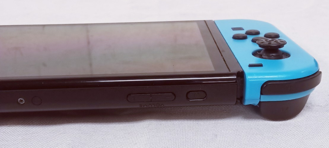 Nintendo Switch with Neon Blue and Neon Red Joy-Con (HEG-001)