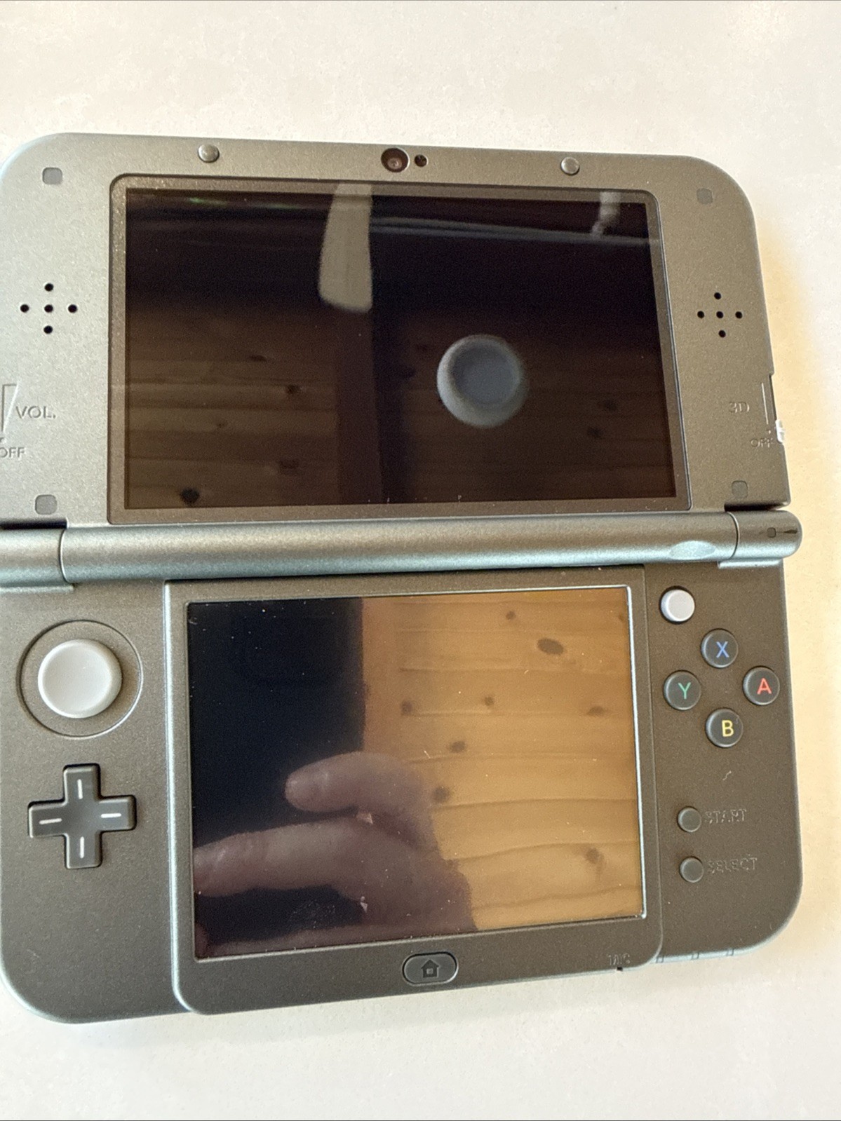 *New* Nintendo 3DS XL Gray Black Console w/ Charger US Version w/ Game + SD