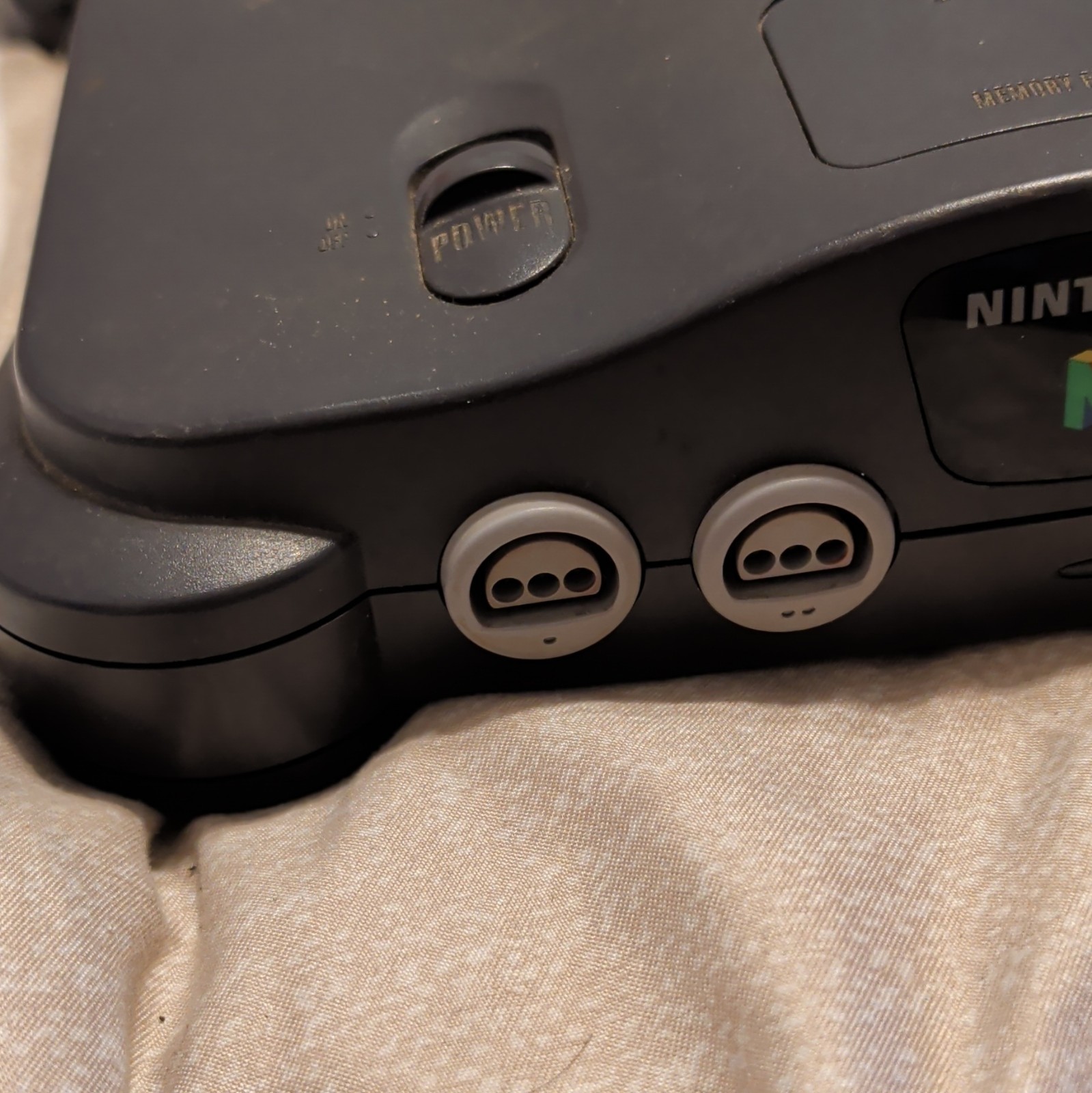 Nintendo 64 N64 Console NUS-001(USA) NTSC-U/C w/ 2 Controllers & Jumper Pak