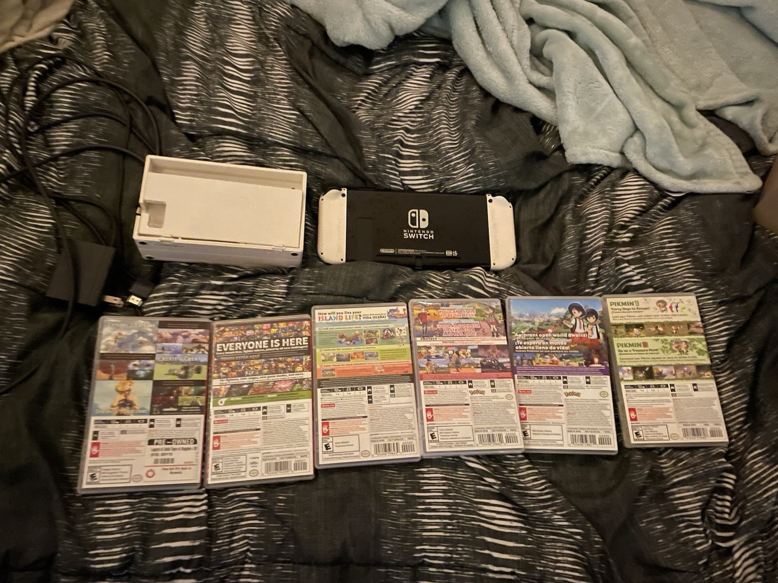 Animal Crossing Nintendo Switch Bundle 6 Games Case Dock Cables Lot Beginners