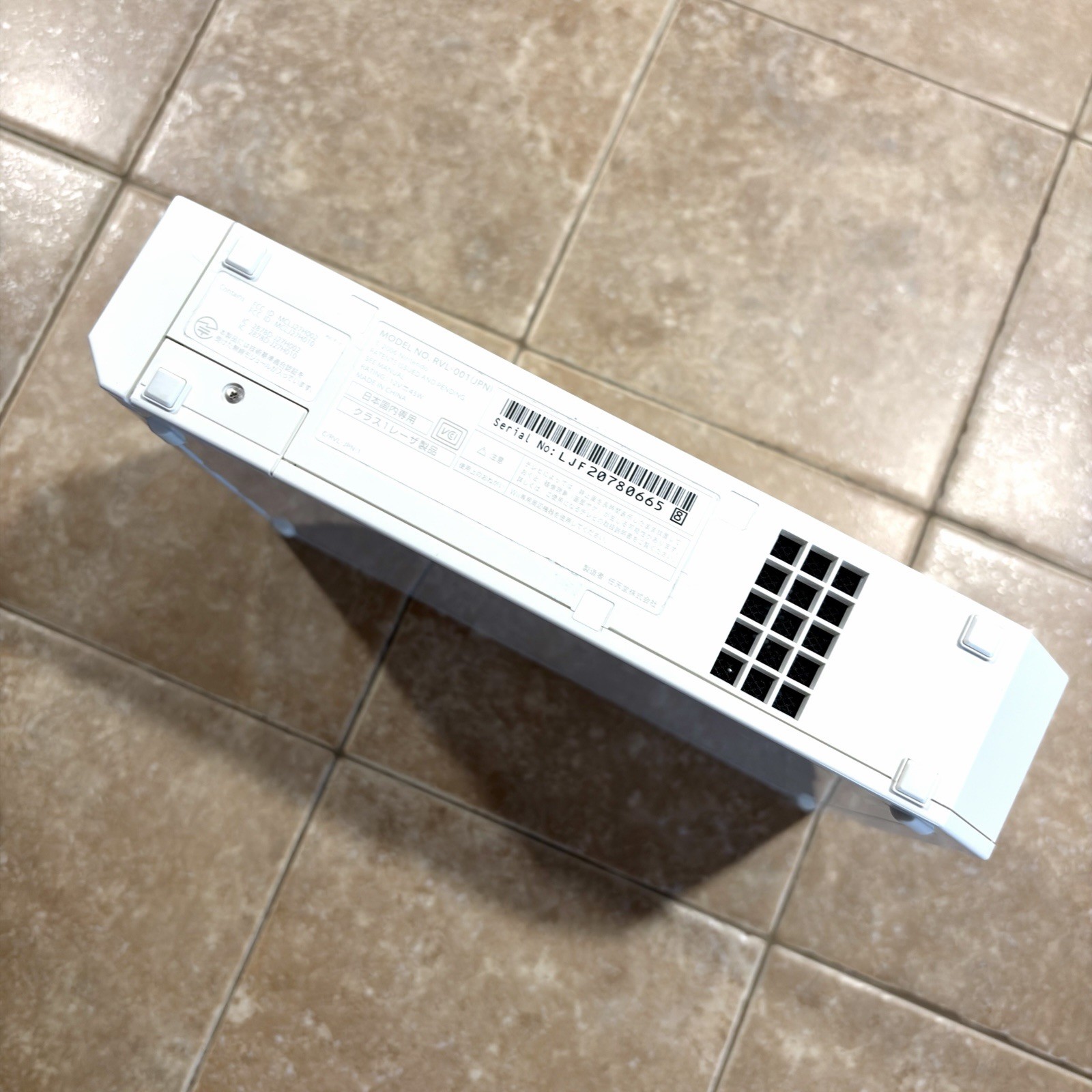 Nintendo Wii White Wii Party Console Bundle x2 Wii Remote Plus Japan PINK CIB