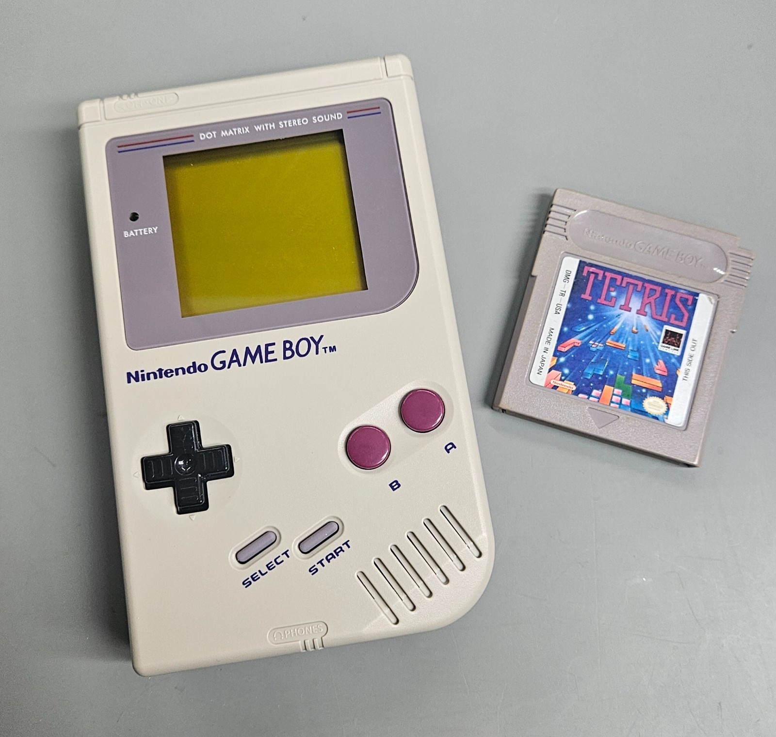SL-DMG-01-OG – Fully Restored Stock Console with OEM Game Boy Internals + Tetris