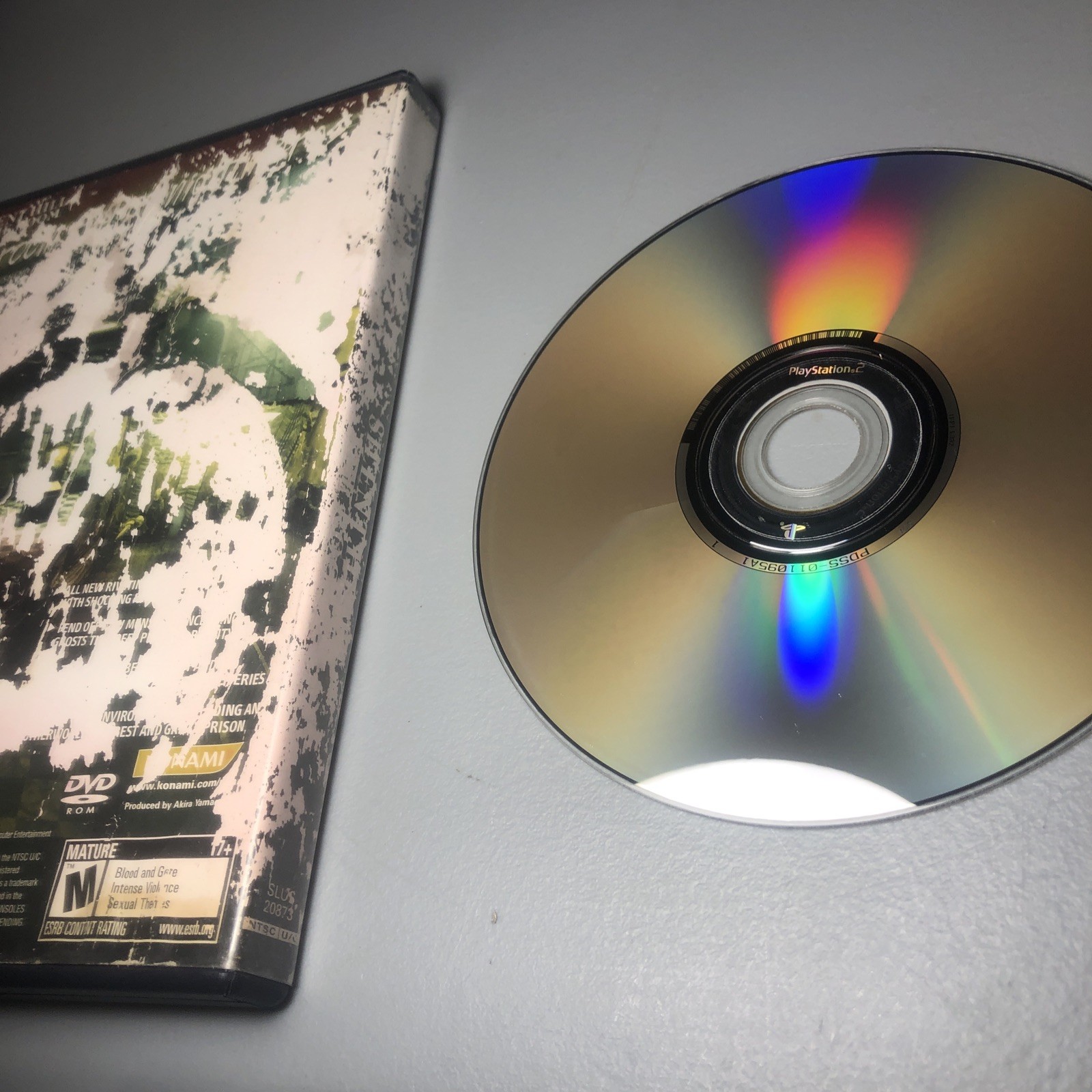 Silent Hill 4: The Room (Sony PlayStation 2, 2004) PS2 (CLEAN Polished Disc) PS2