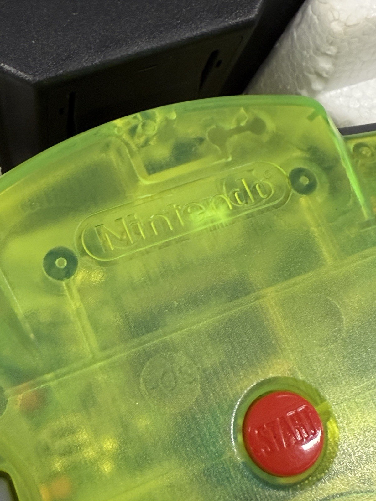 Nintendo 64 N64 Console Extreme Green Controller Toys R Us Limited Edition Used
