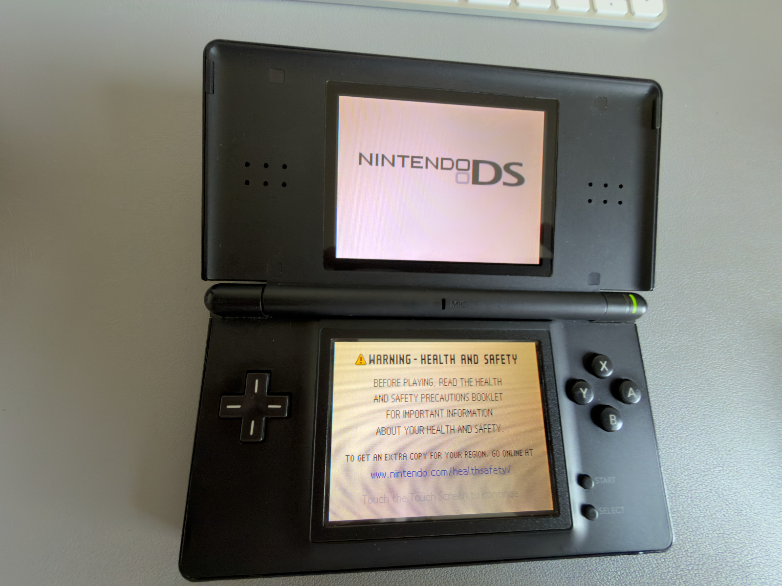 Nintendo DS Lite Handheld System – Onyx Black