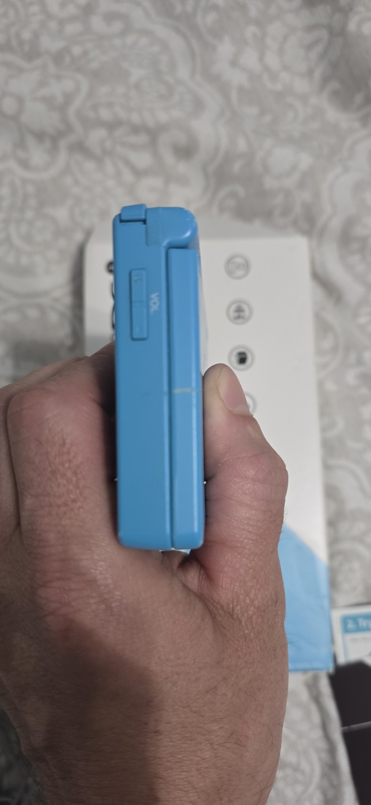 Nintendo DSi Teal Blue Complete Cib Plus Protector And Car Charger