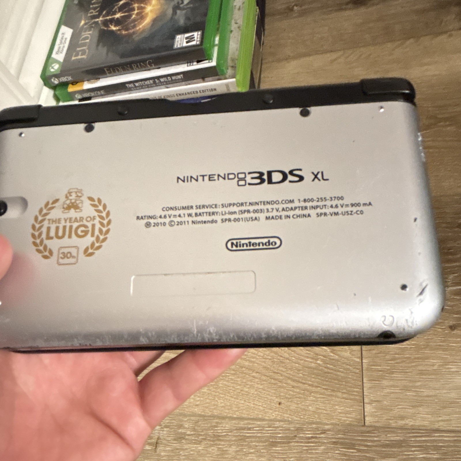 Nintendo 3DS XL Year of Luigi 30th Anniversary Silver/Black Wi-Fi 4GB