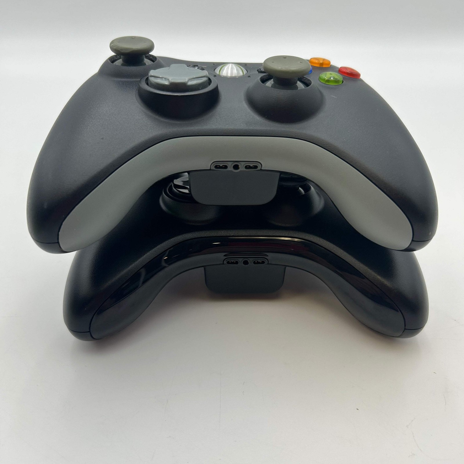 Microsoft Xbox 360 Pro 2005 Console Black 120GB w/ 2 Controllers & Cables *READ*
