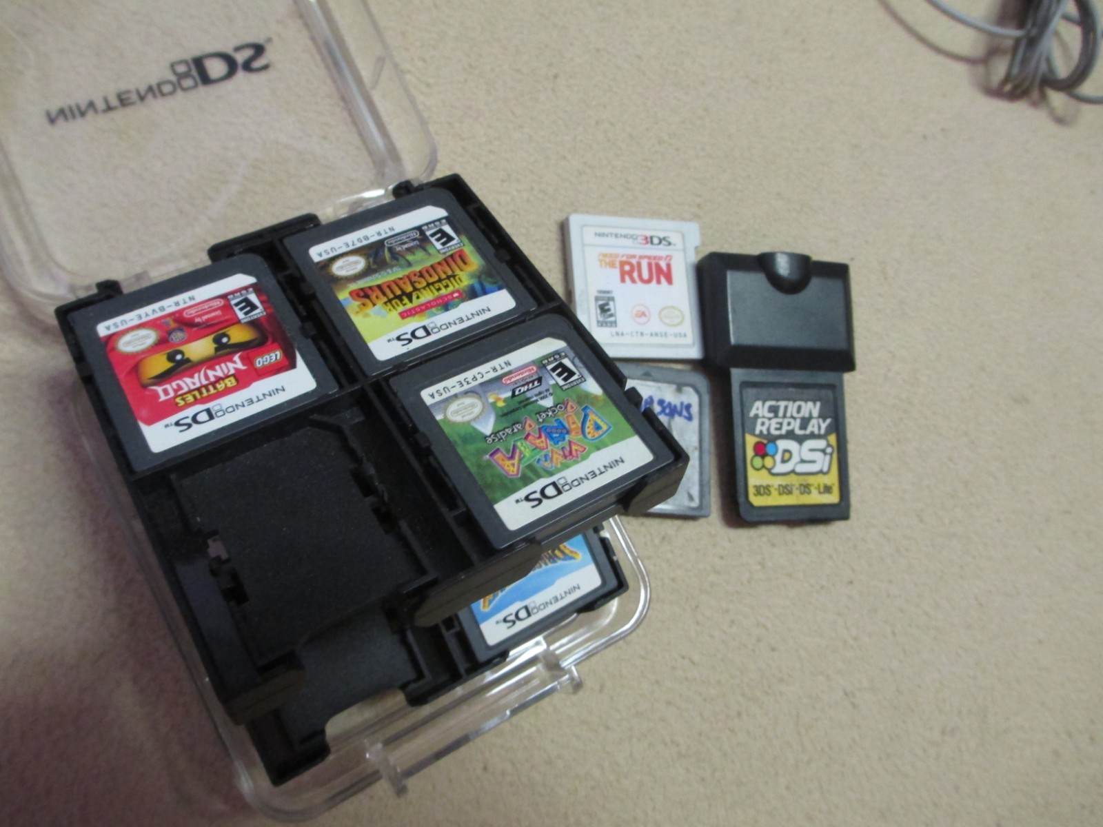 Nintendo 3DS console and 15 games