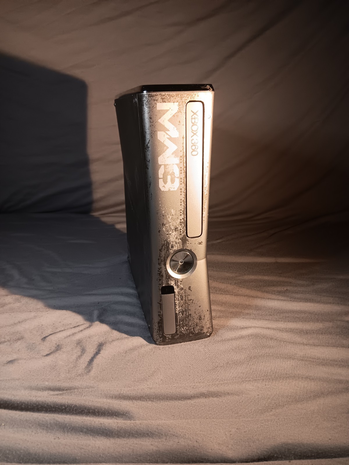 Xbox 360 S Call of Duty Modern Warfare 3 MW3 Limited Edition Console bundle