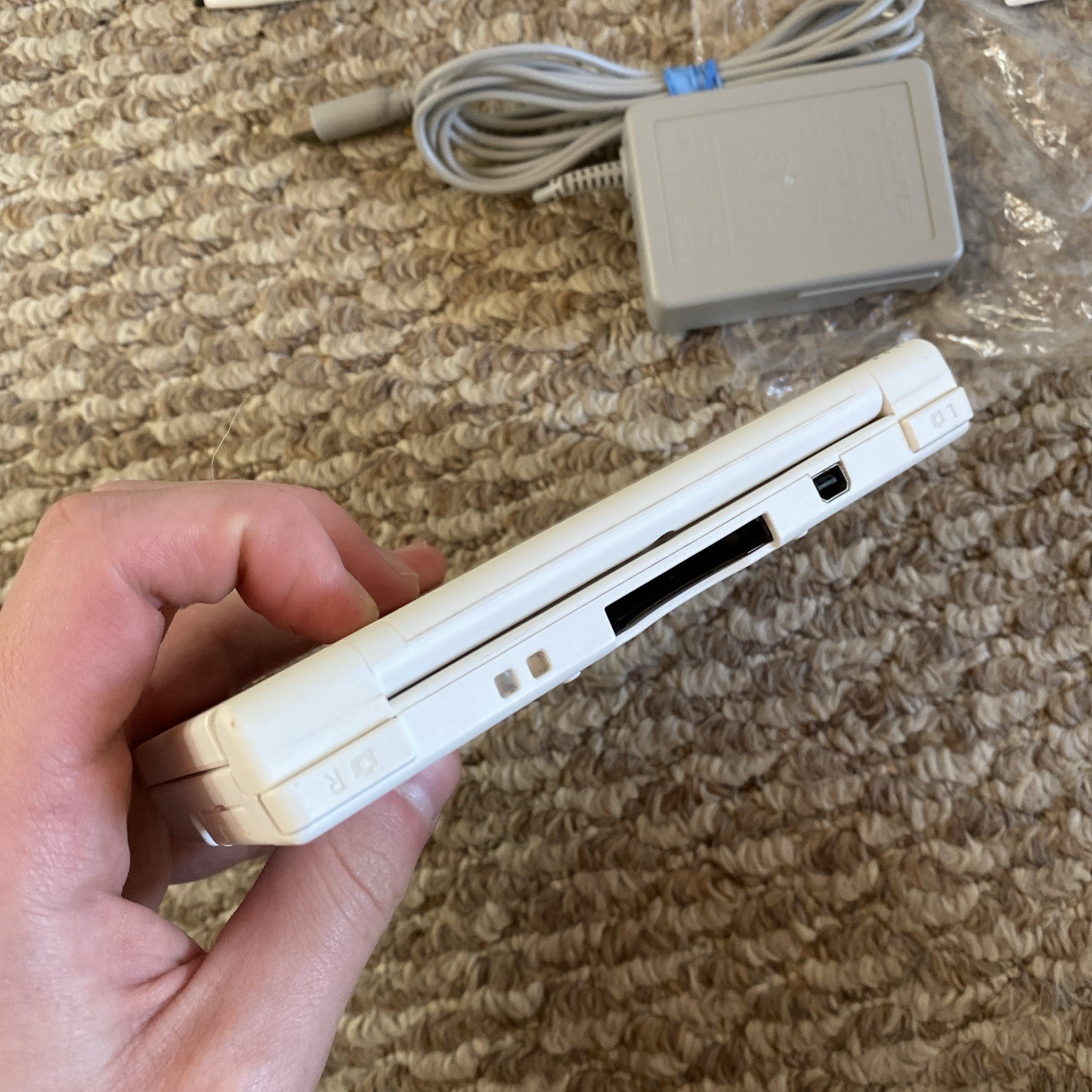 Nintendo DSi White Console in Original Box USA Version Charger Stylus Manual