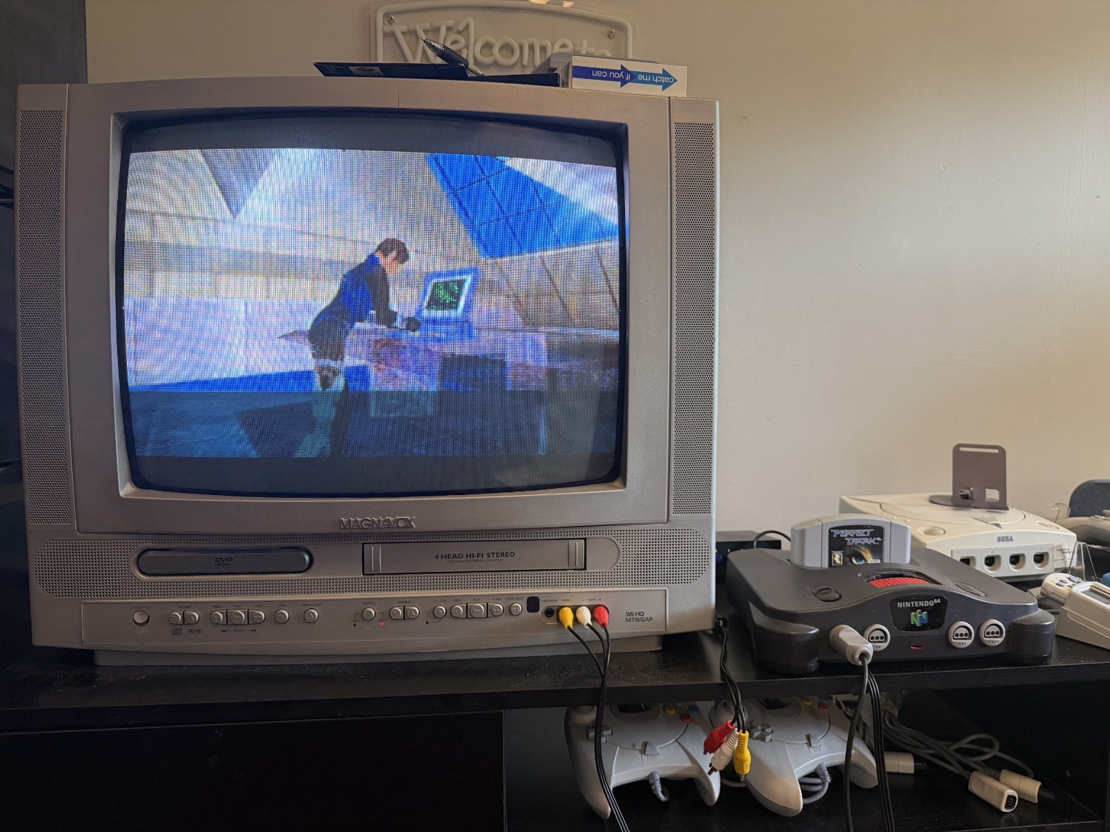 Nintendo 64 System 32MB Home Console – Charcoal Gray