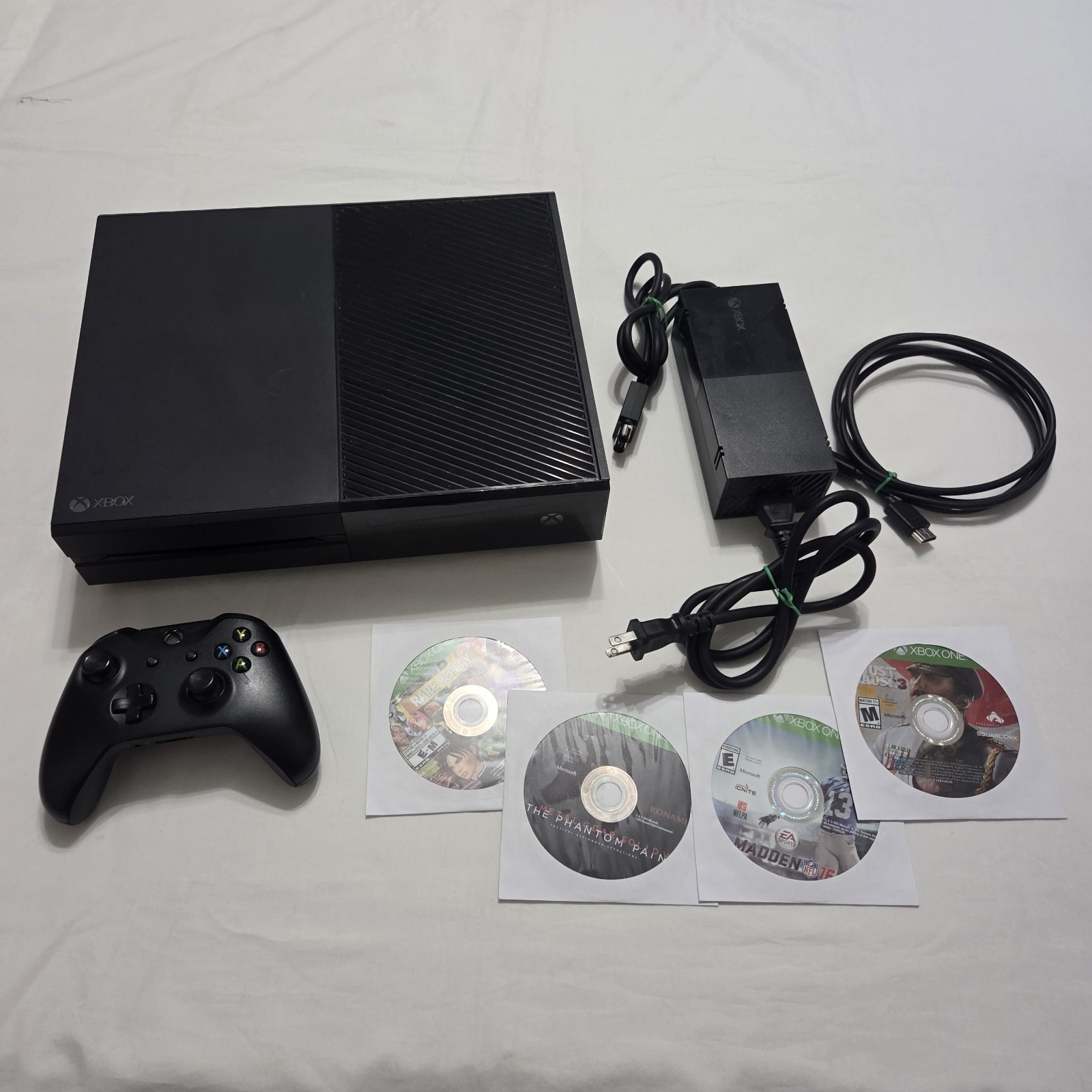 Xbox One Console Bundle w/ Controller, Cables, & 4 Games – Tested Working – READ