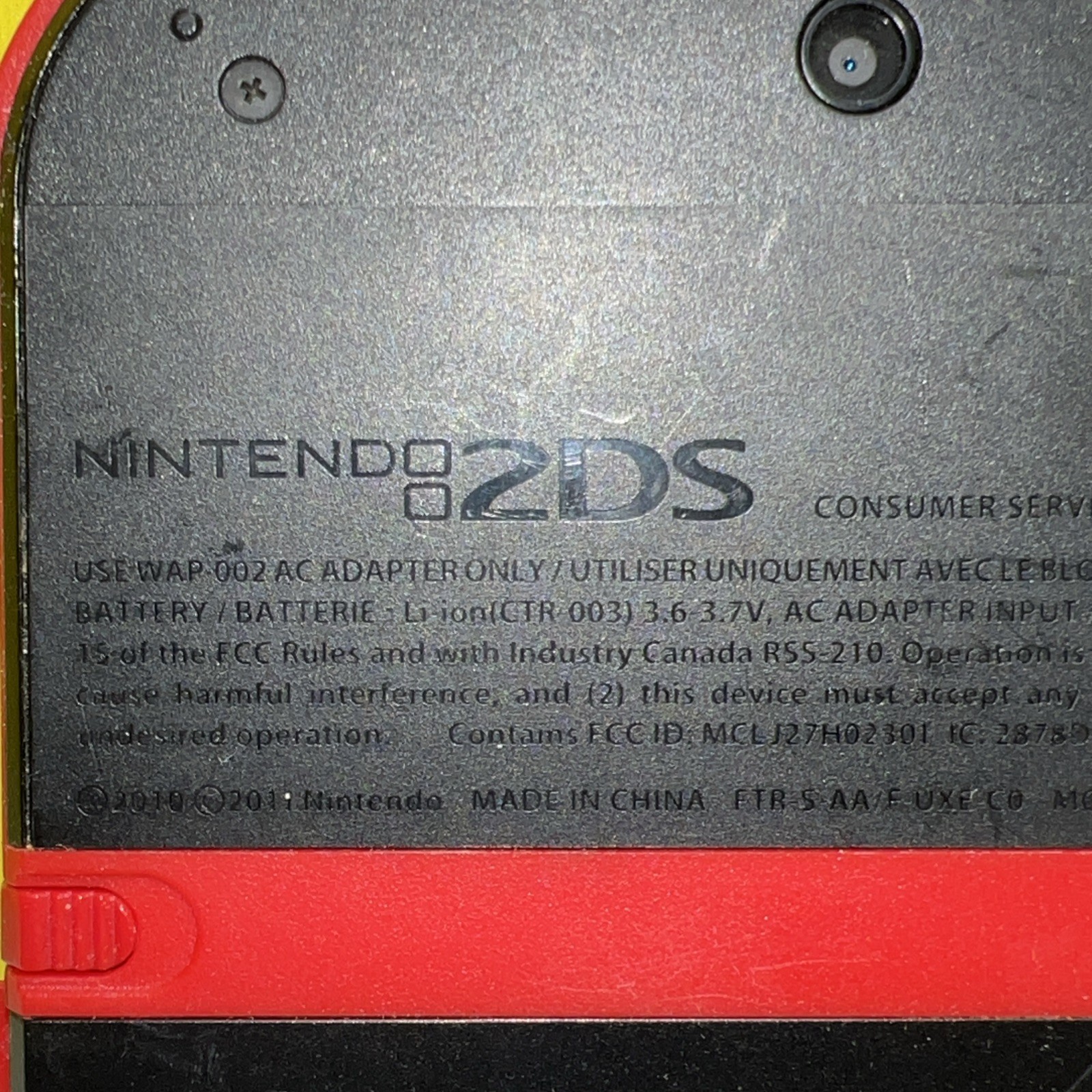 Nintendo 2DS Handheld Game Console FTR-001 Blk/Red Tested + Guitar Hero On Tour