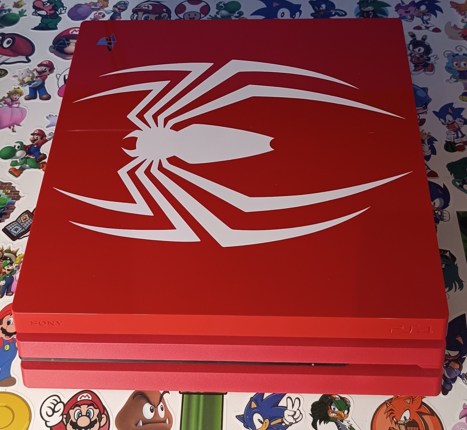 Sony PlayStation 4 Pro 1TB Spider Man Spiderman Limited Edition